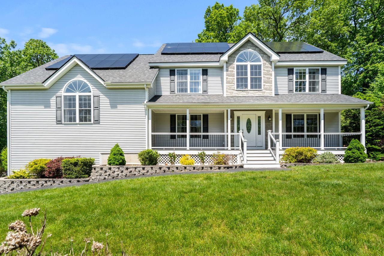 MLS 5043448: 26 James Way, Hudson NH