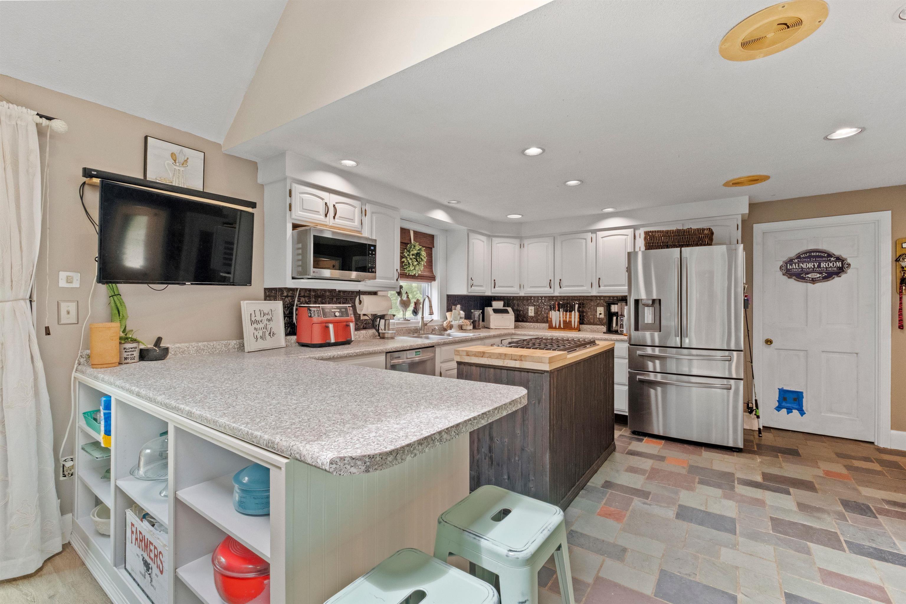 Homes for sale in Andover, NH | 192 Beech Hill Rd, Andover, NH 03216 | MLS# 5044146