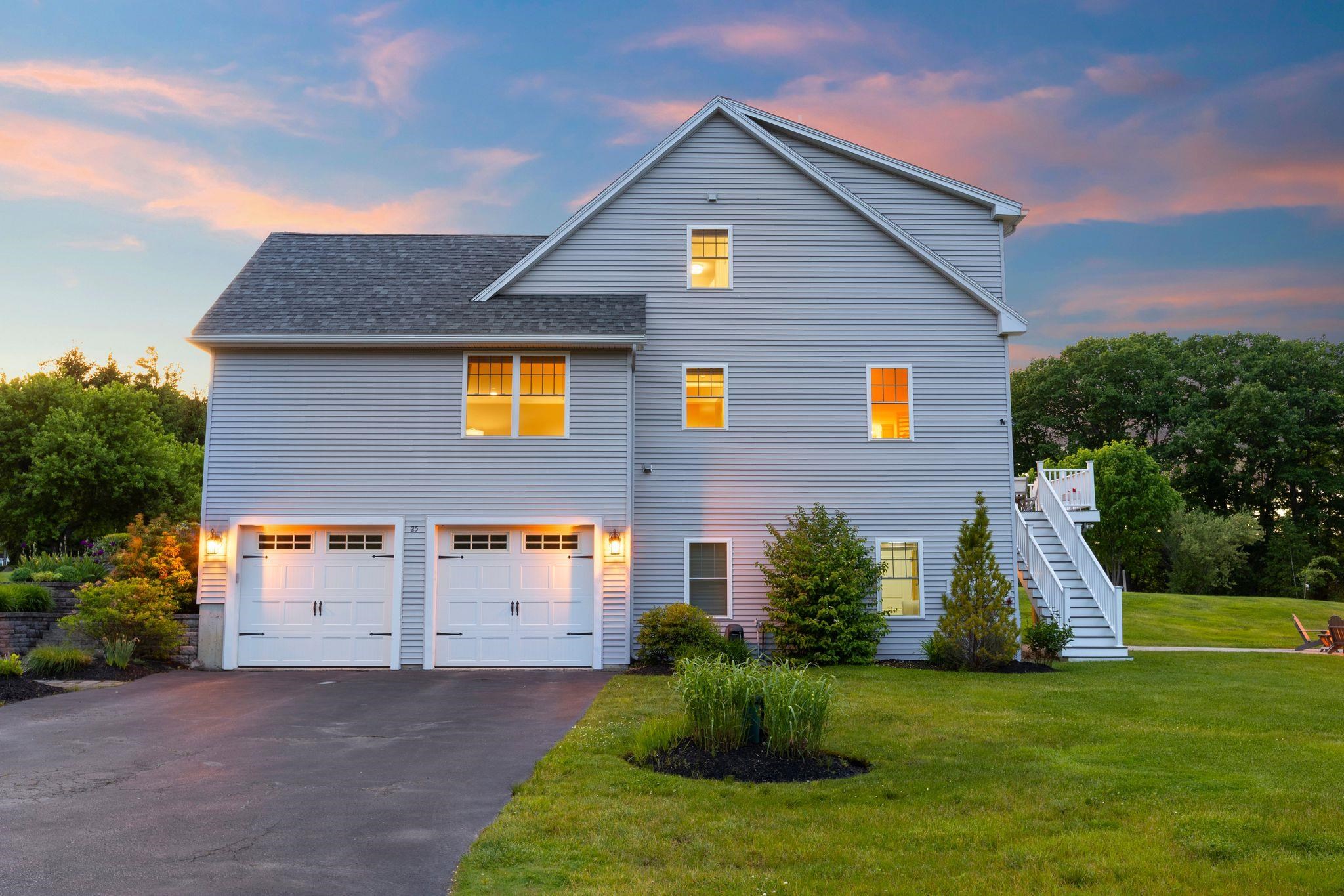 Homes for sale in Dover, NH | 25 Schooner Dr, Dover, NH 03820 | MLS# 5044628