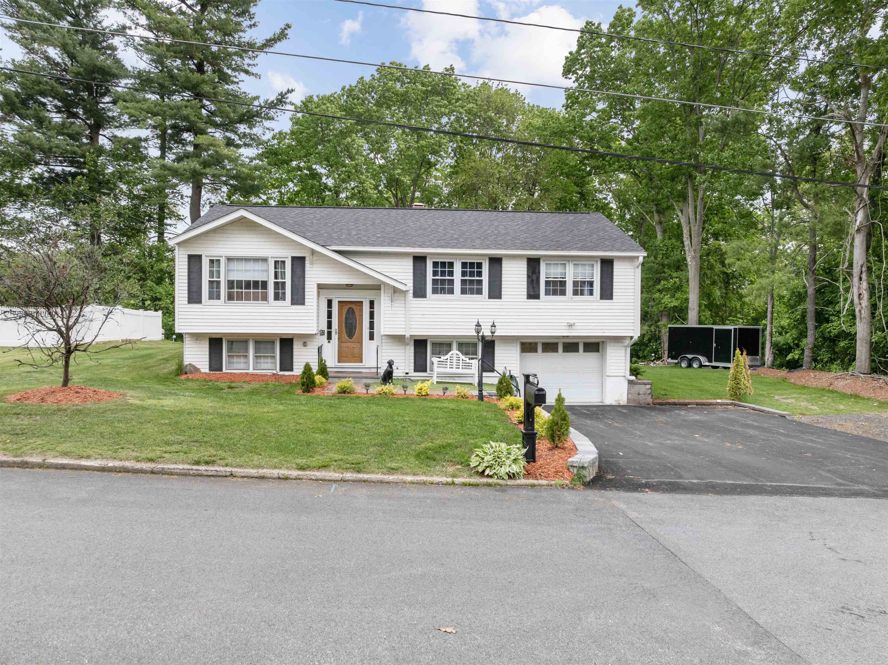 MLS 5044733: 127 Shore Drive, Nashua NH