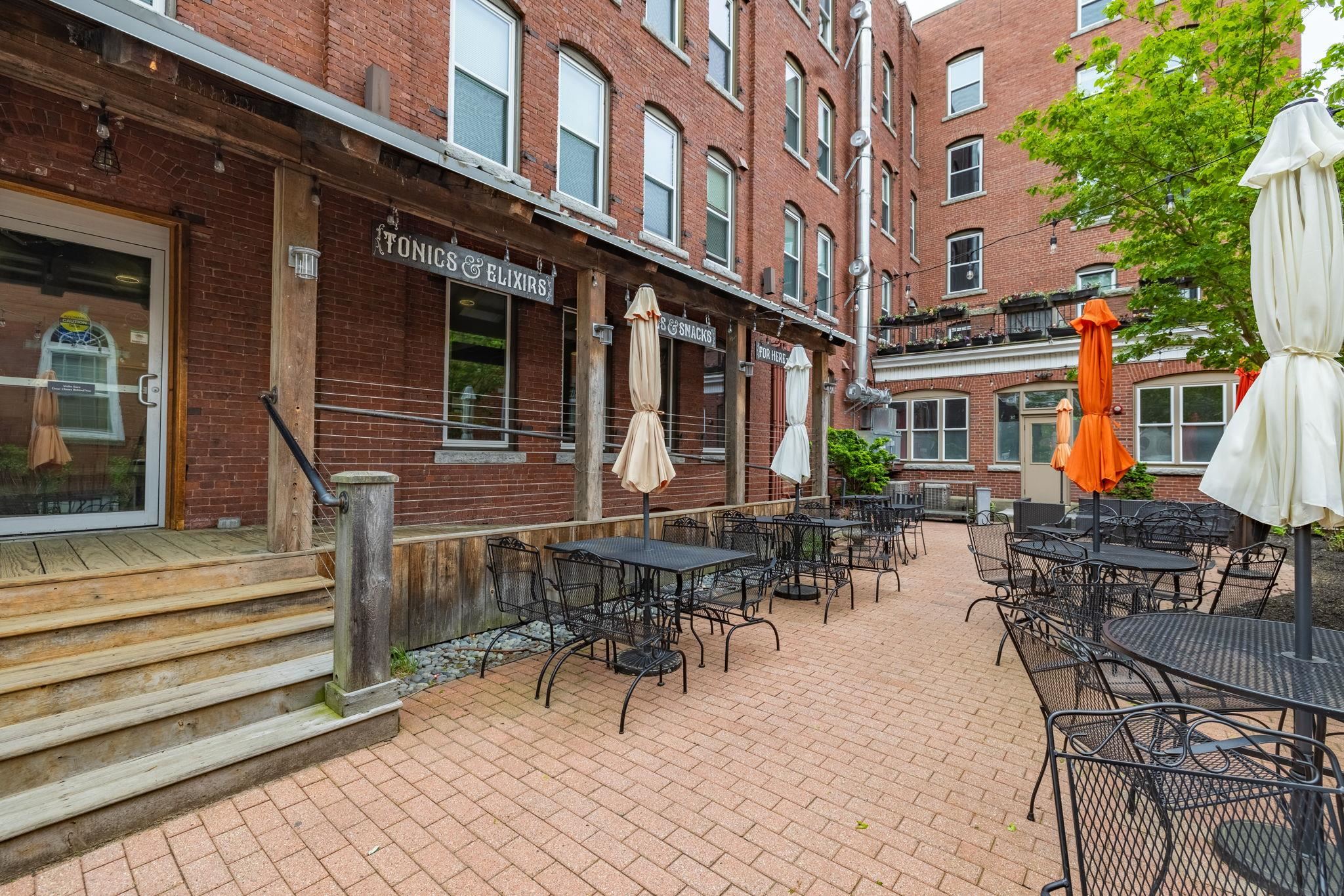 Homes for sale in Manchester, NH | 235 Hanover St, Manchester, NH 03104 | MLS# 5044768