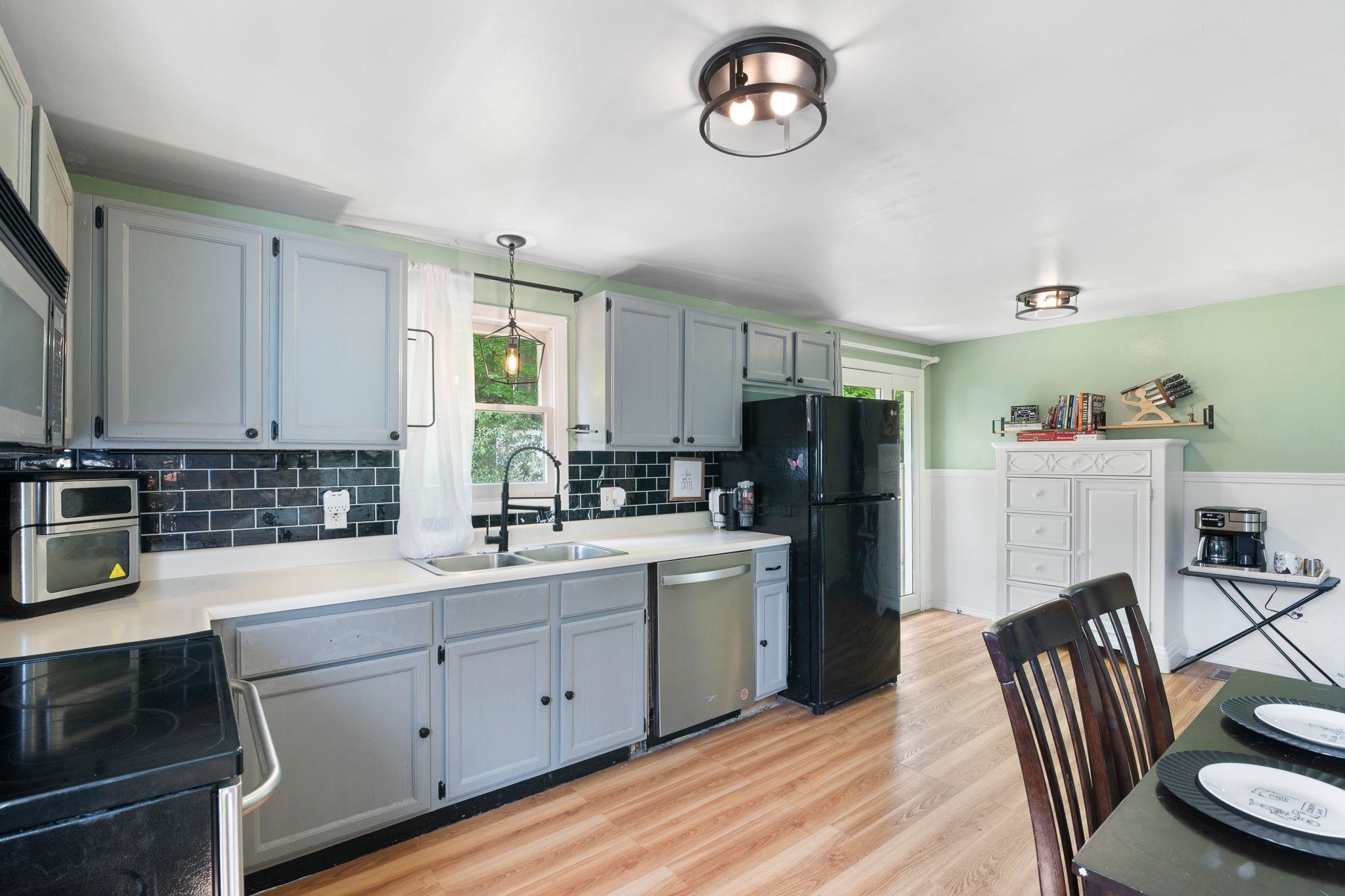 Homes for sale in Brattleboro, VT | 164 Chestnut St, Brattleboro, VT 05301 | MLS# 5044816