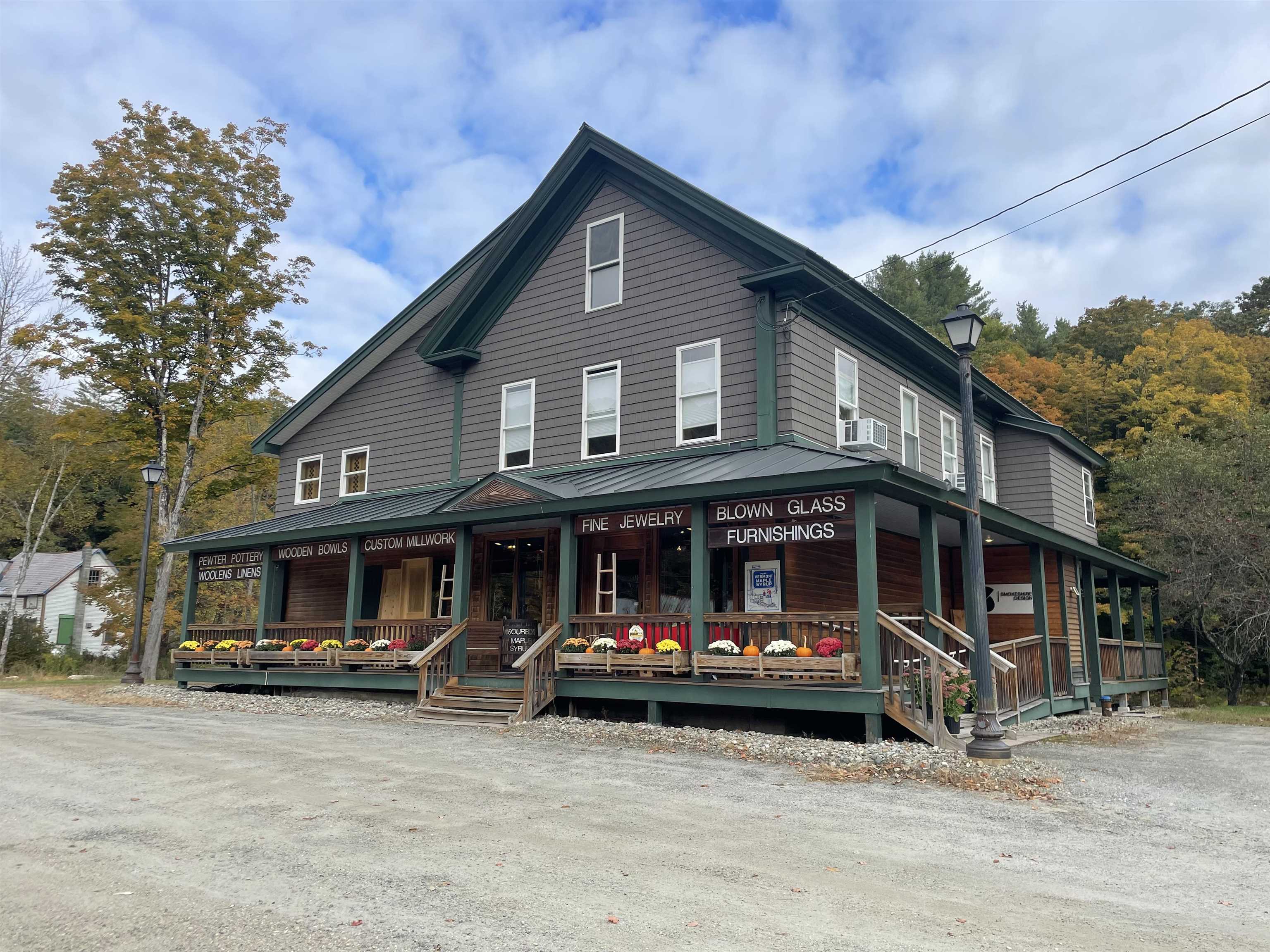 Chester VT Commercial Property for sale $$625,000 $145 per sq.ft.