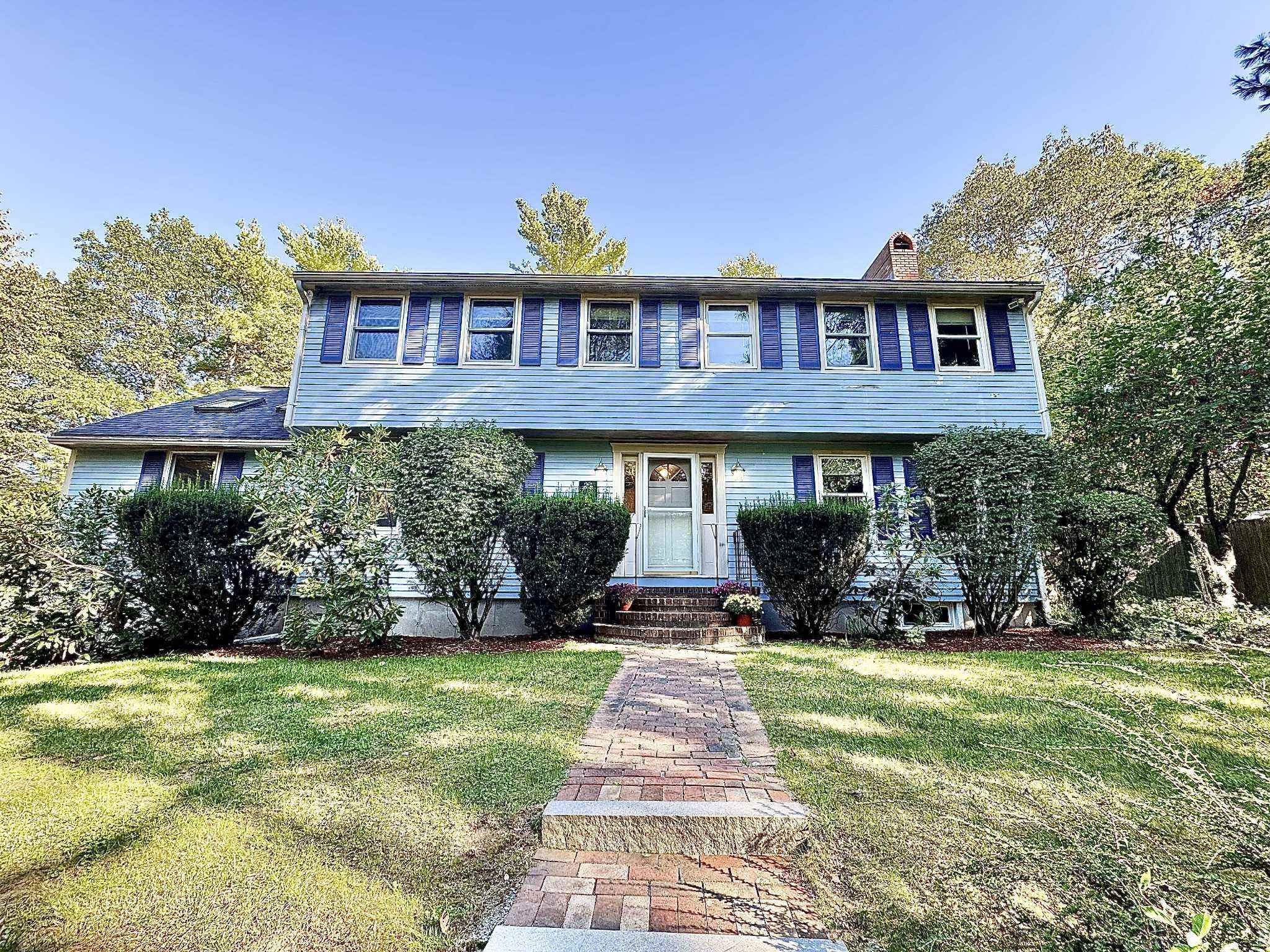 MLS 5045029: 93 Faith Drive, Hampstead NH