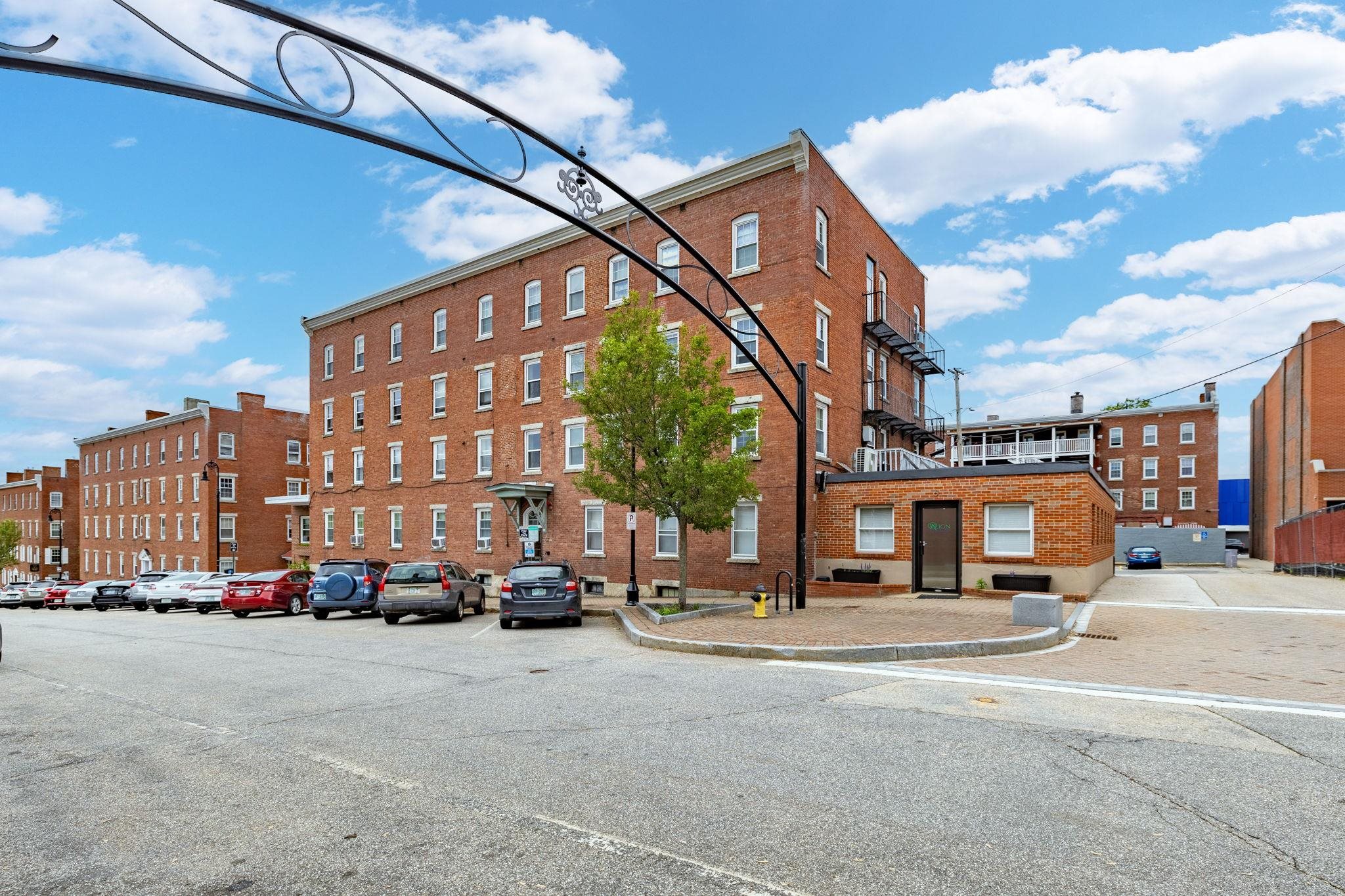 Homes for sale in Manchester, NH | 67 Stark St, Manchester, NH 03101 | MLS# 5045076