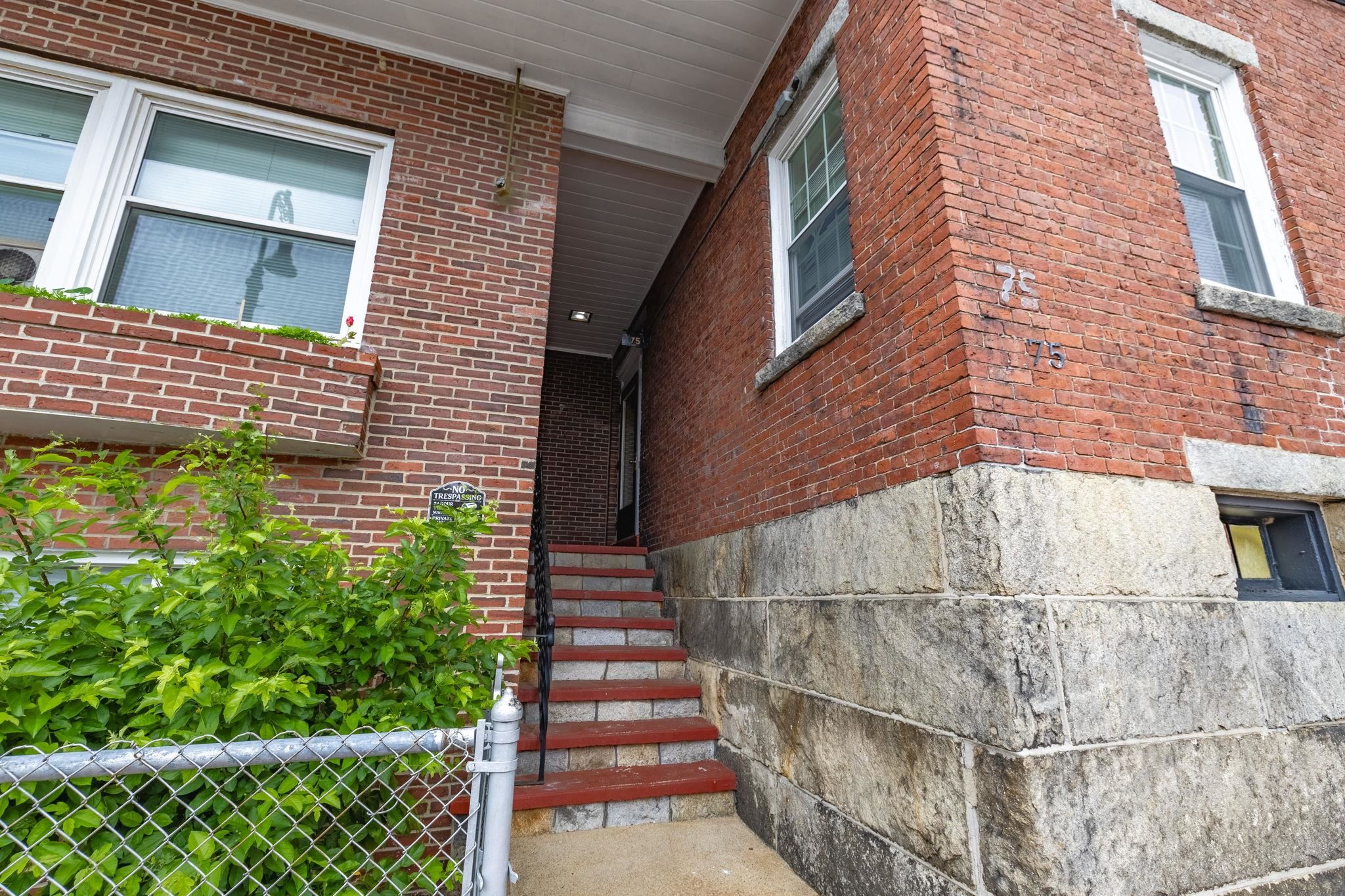 Homes for sale in Manchester, NH | 67 Stark St, Manchester, NH 03101 | MLS# 5045076