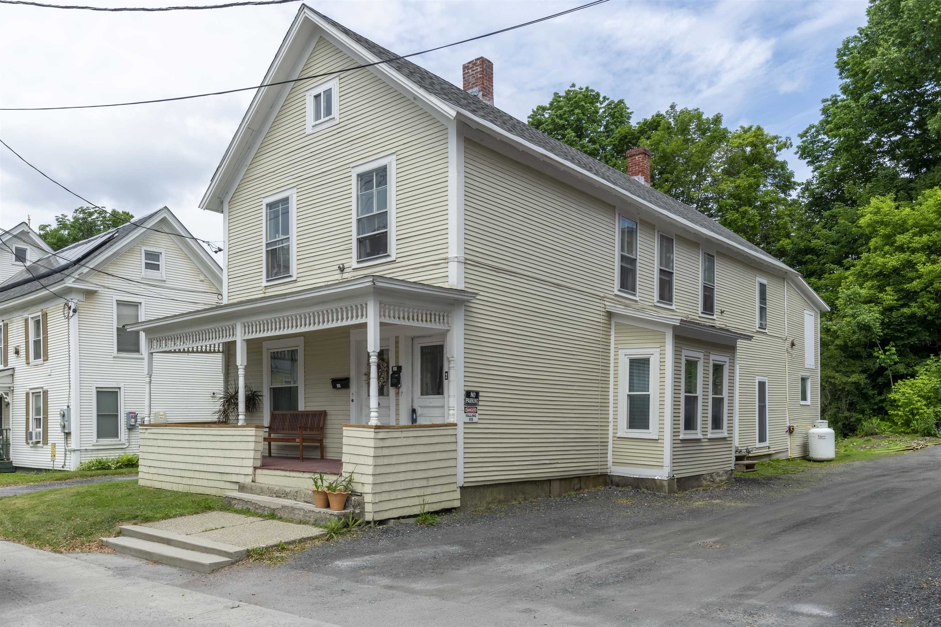 Homes for sale in Waterbury, VT | 7 9 Elm St, Waterbury, VT 05676 | MLS# 5045188