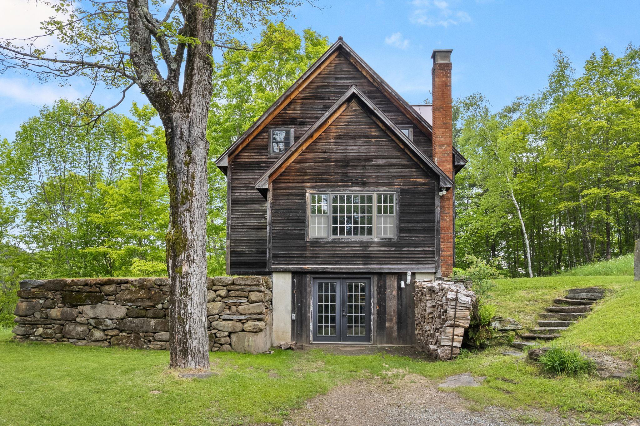 WOODSTOCK VT Home for sale $$845,000 | $493 per sq.ft.
