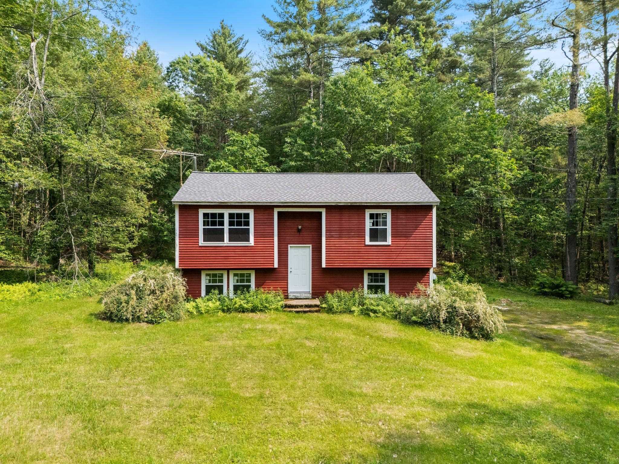 MLS 5045571: 2040 Franklin Pierce Highway, Barrington NH