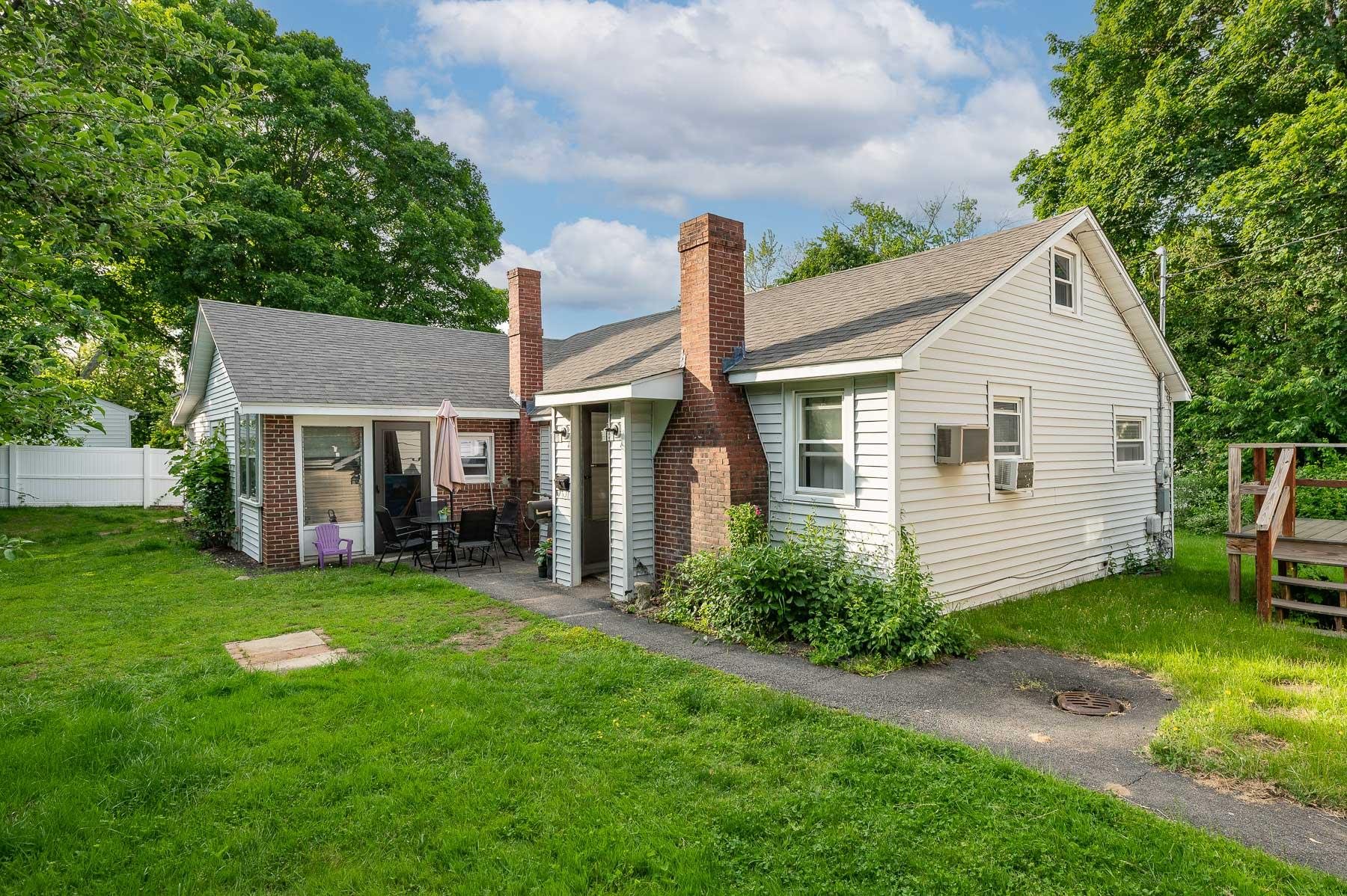 Homes for sale in Rochester, NH | 3 Dodge St, Rochester, NH 03867 | MLS# 5045647