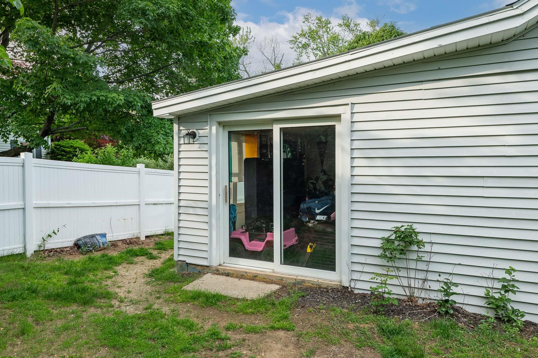 Homes for sale in Rochester, NH | 3 Dodge St, Rochester, NH 03867 | MLS# 5045647