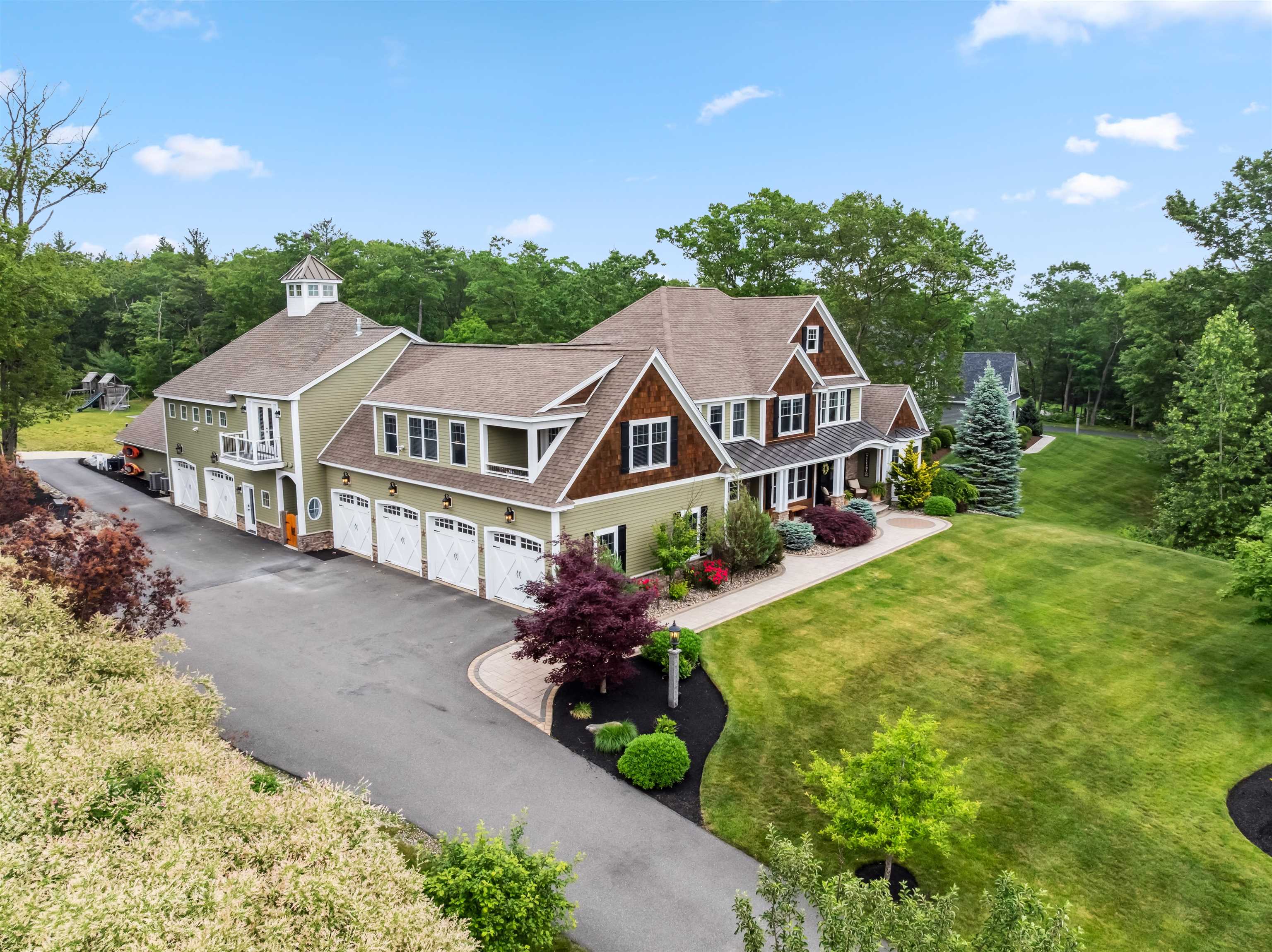 MLS 5045782: 32 Burnham Road, Windham NH