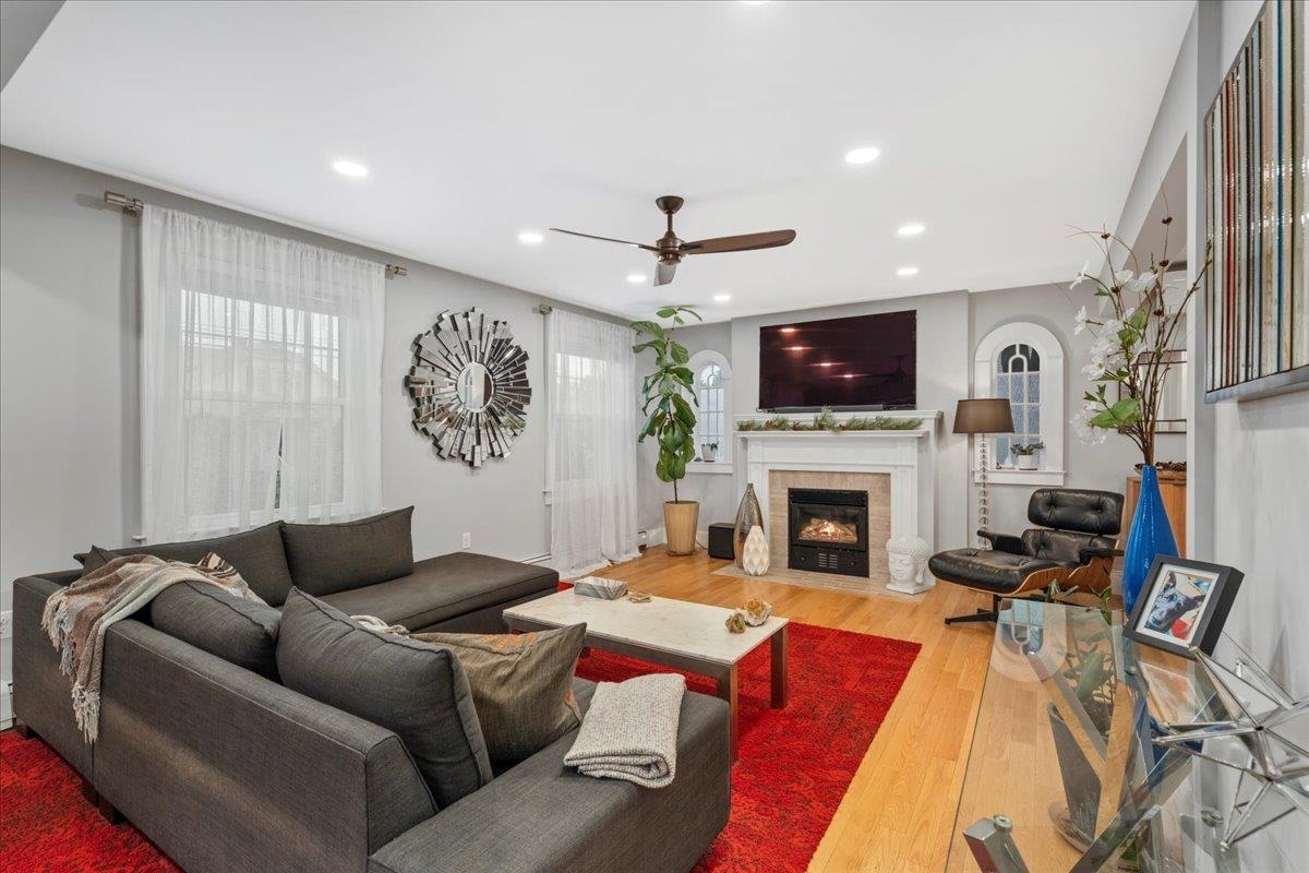 Homes for sale in Manchester, NH | 165 Taylor St, Manchester, NH 03103 | MLS# 5045874