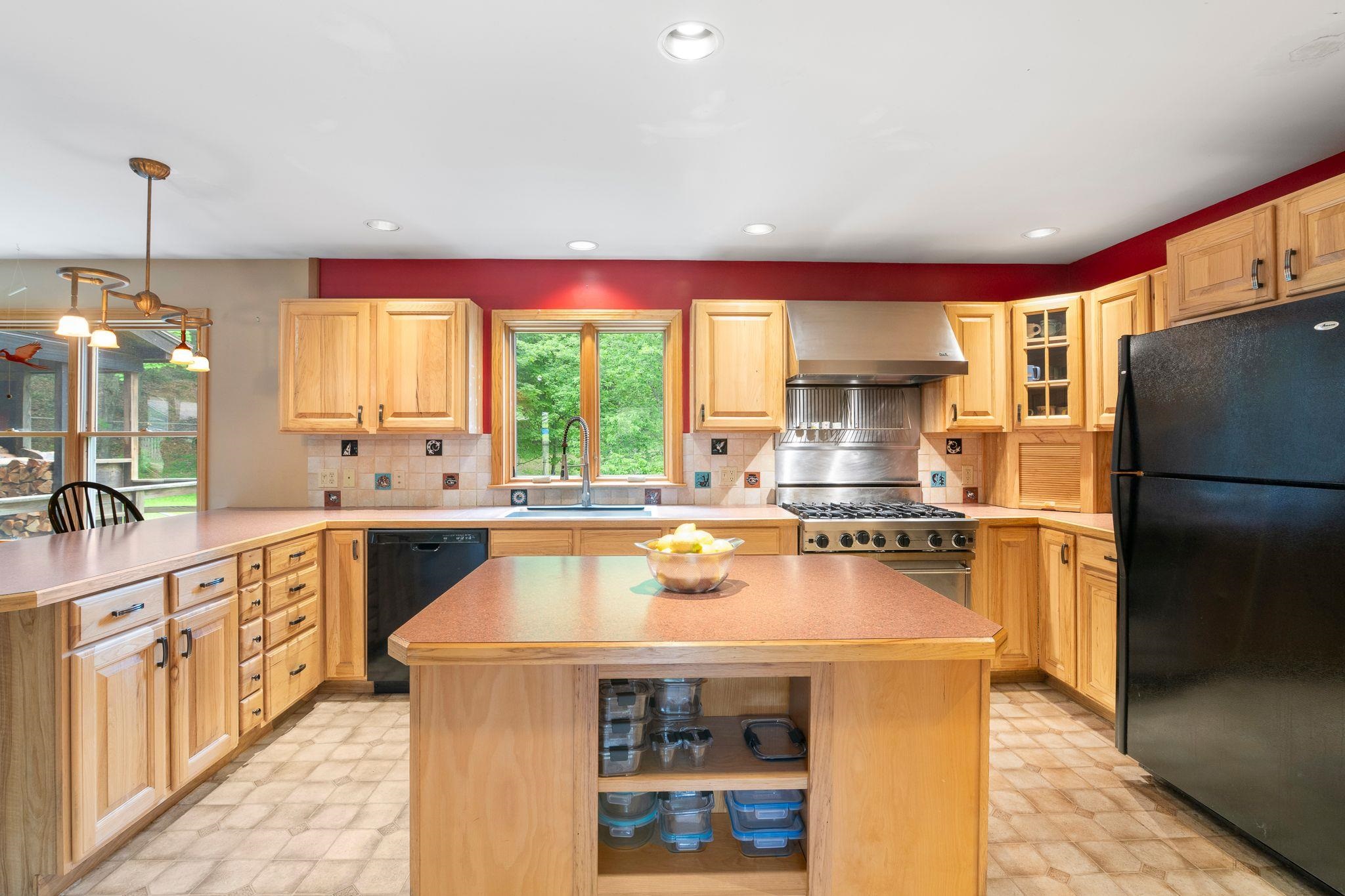 Homes for sale in Brattleboro, VT | 925 Hinesburg Rd, Brattleboro, VT 05301 | MLS# 5045909