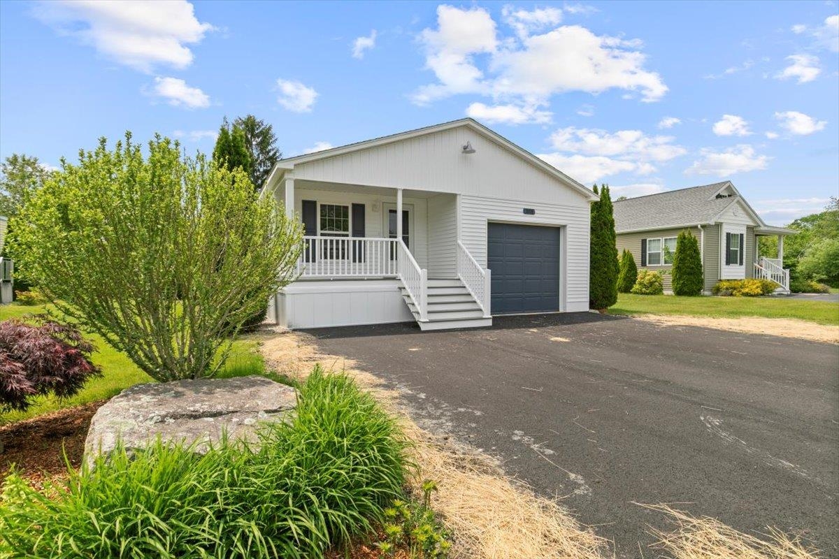 Homes for sale in Portsmouth, NH | 103 Bluefish Blvd, Portsmouth, NH 03801 | MLS# 5046163