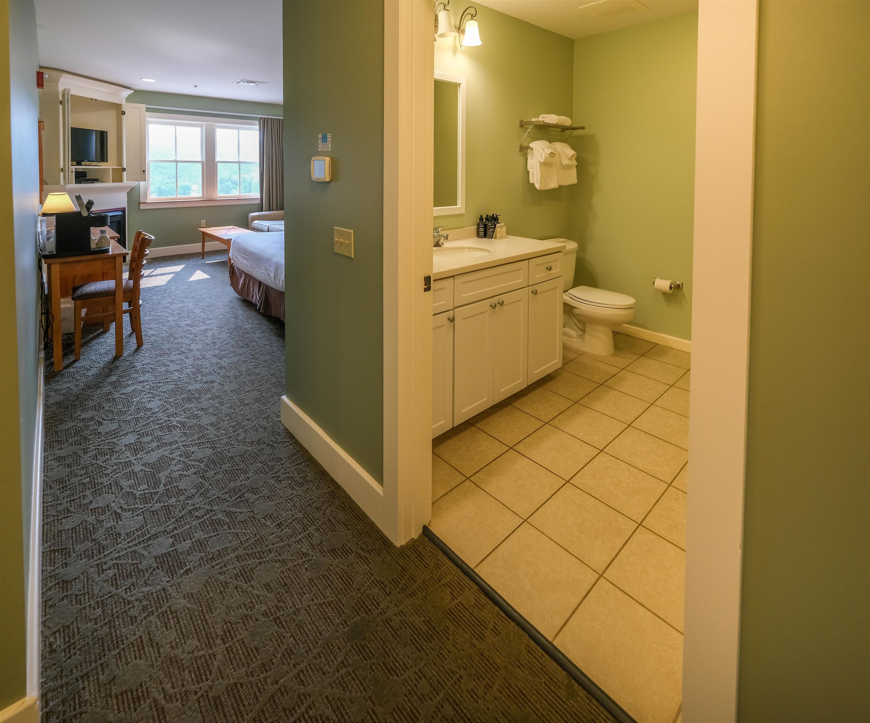 Bathroom & Bedroom 23412608