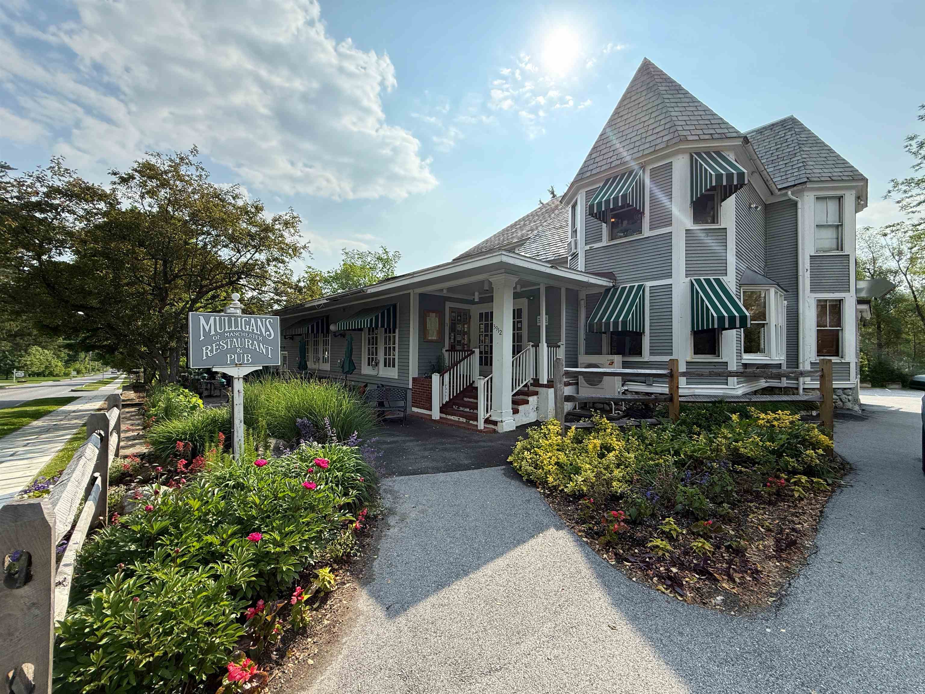 Manchester VT Commercial Property for sale $$2,495,000 $274 per sq.ft.