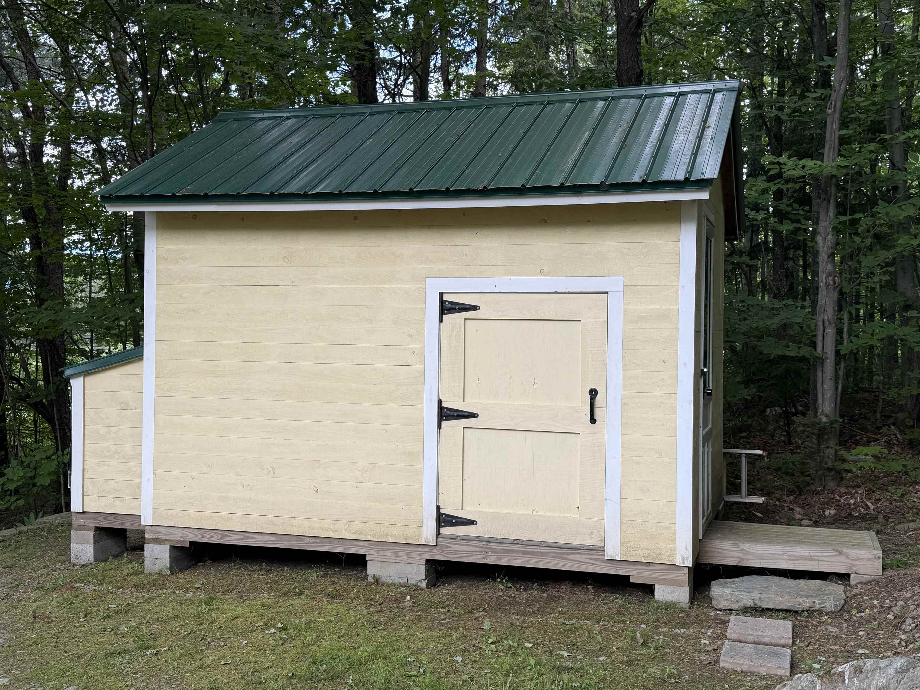 DETACHED SHED TO STORE YOUR GEAR 23452964