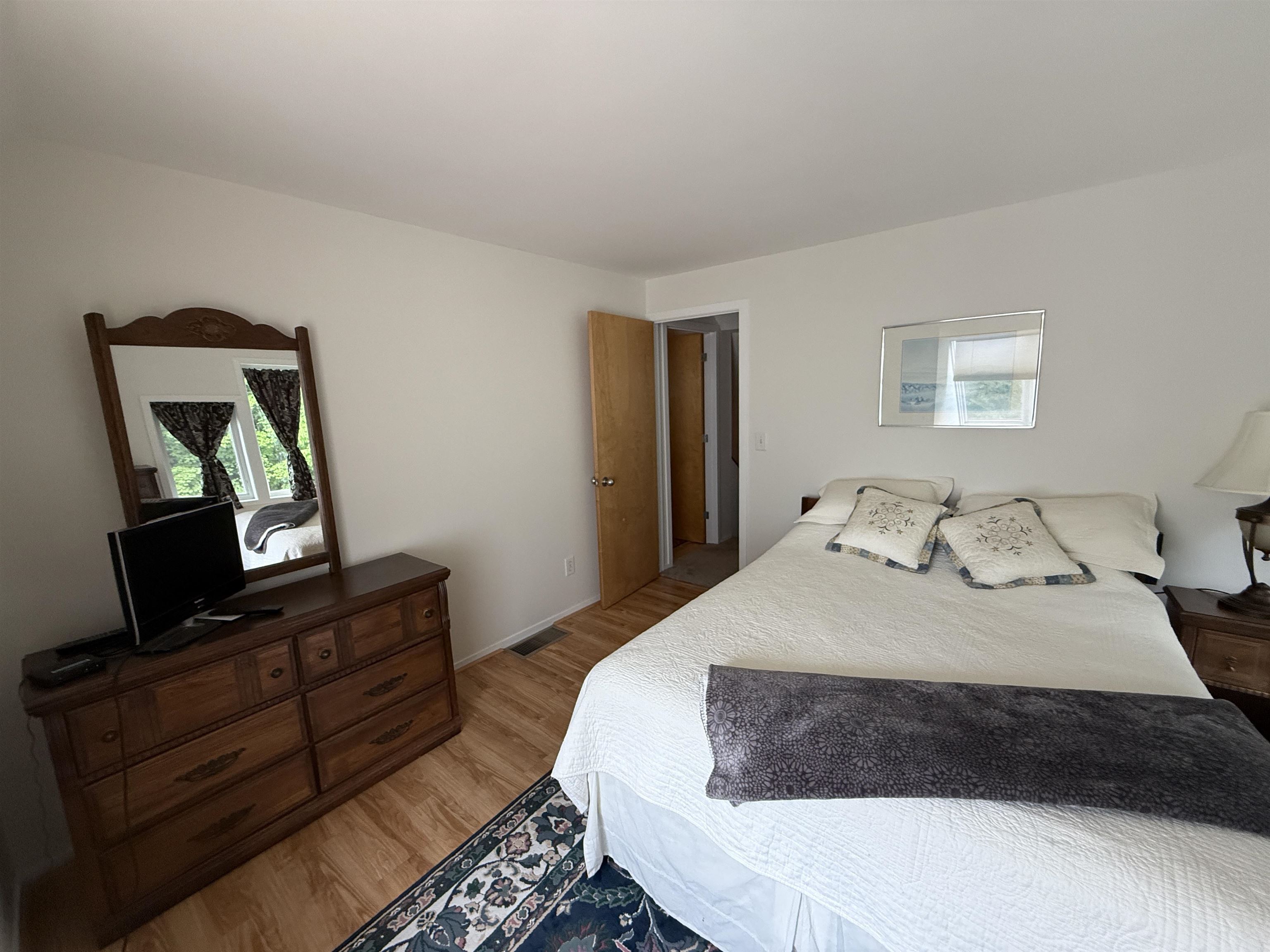 PRIMARY BEDROOM 23452989