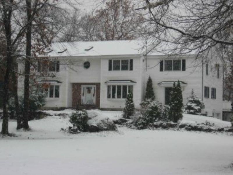 MLS 5046732: 45 Budron Avenue, Salem NH