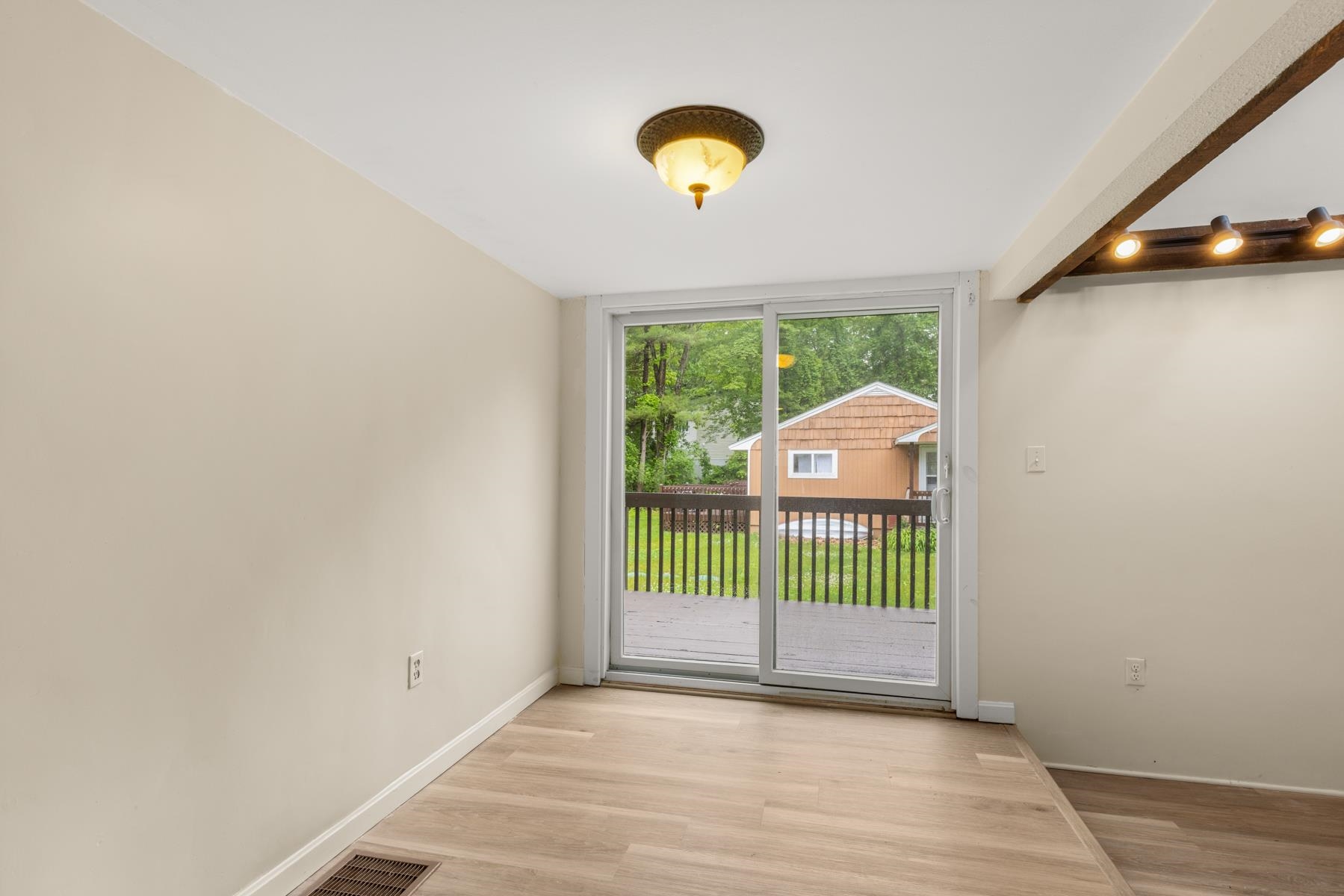 267 Pioneer Rd, Rye, NH 03870