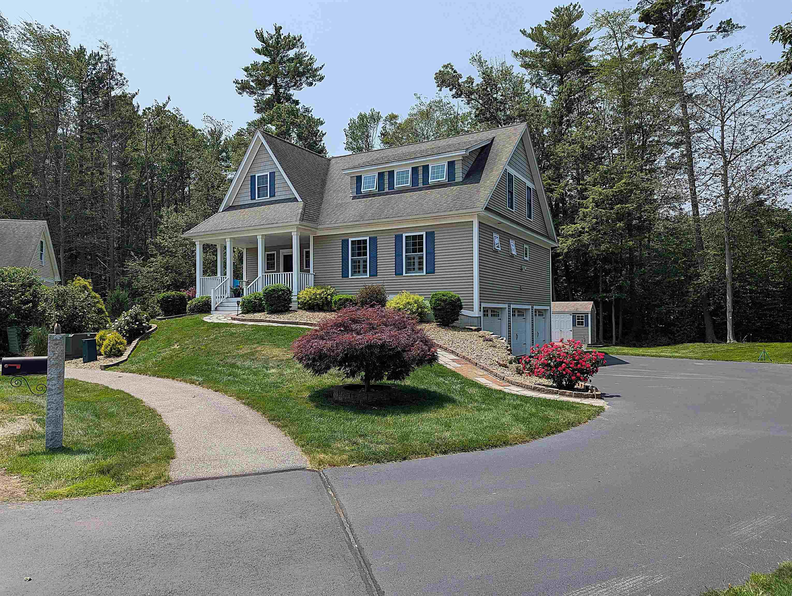 MLS 5047029: 8 Locke Lane, Seabrook NH