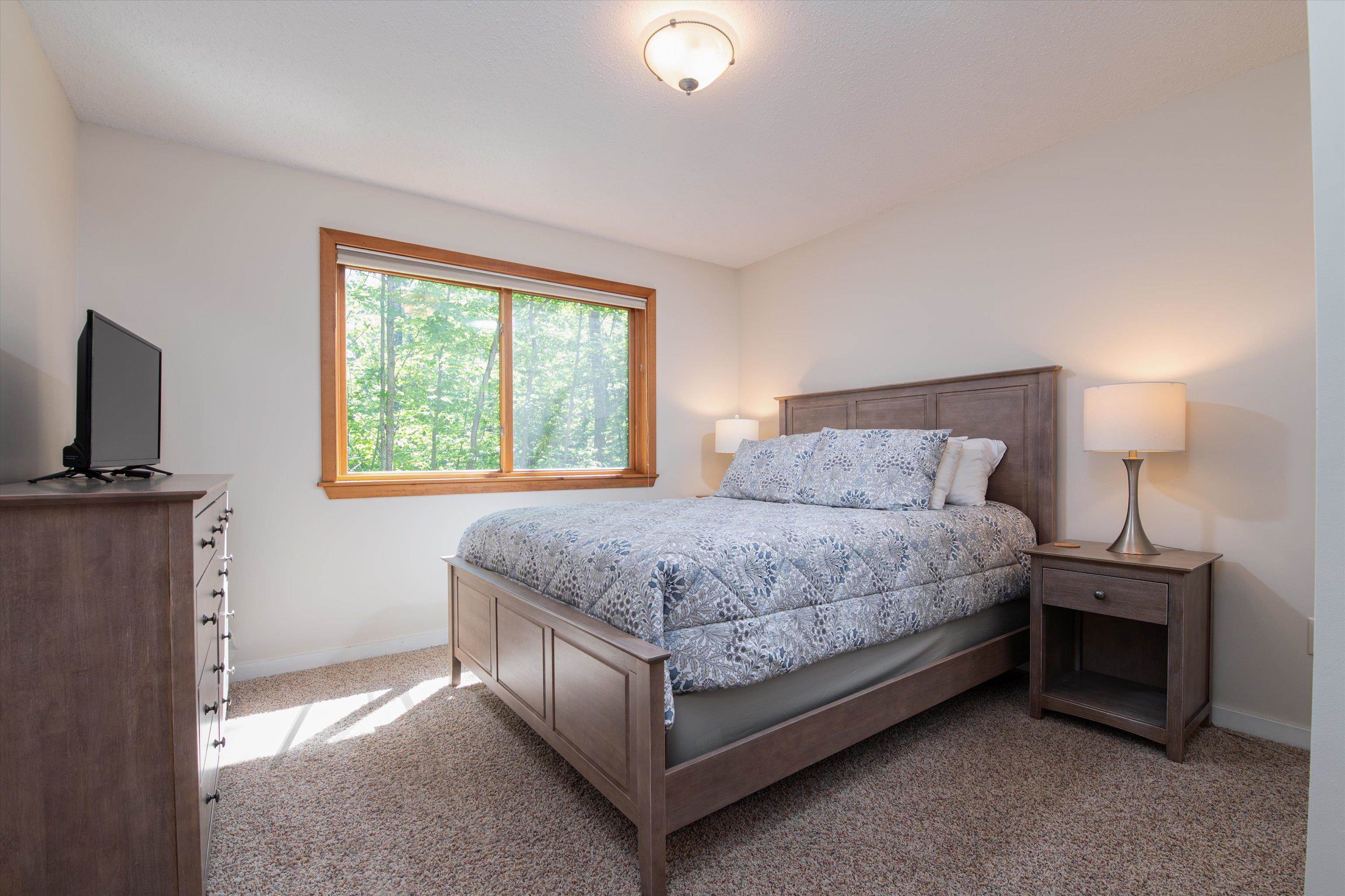 Lower Level Bedroom 23513836