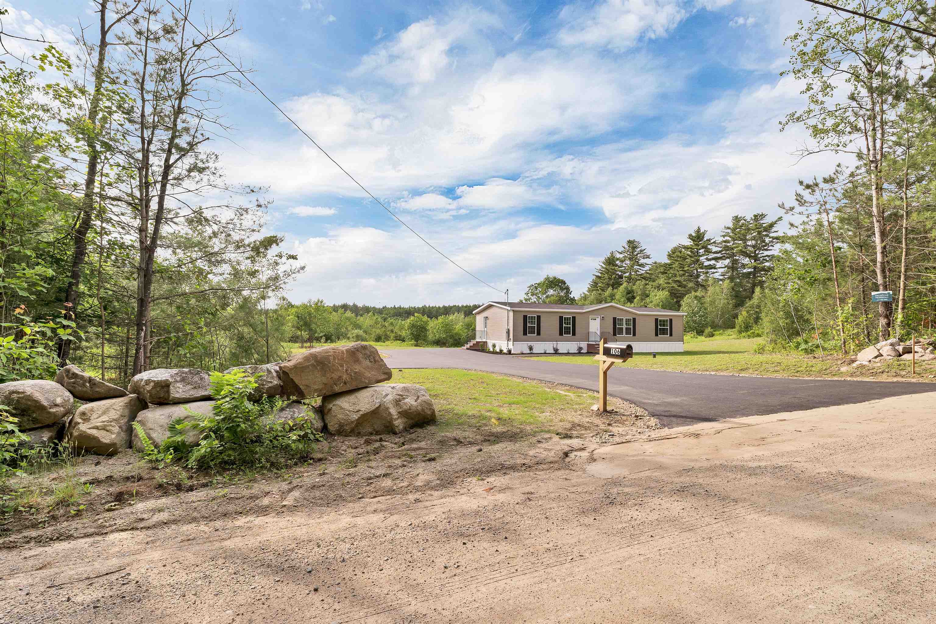 ENTRANCE ONTO PAVED DRIVEWAY