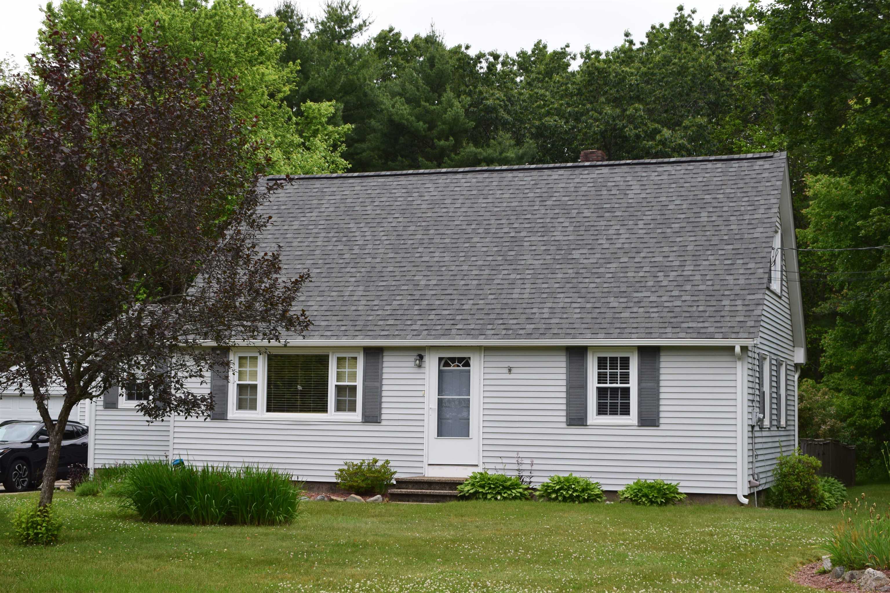 MLS 5047258: 17 Chisholm Road, Kingston NH