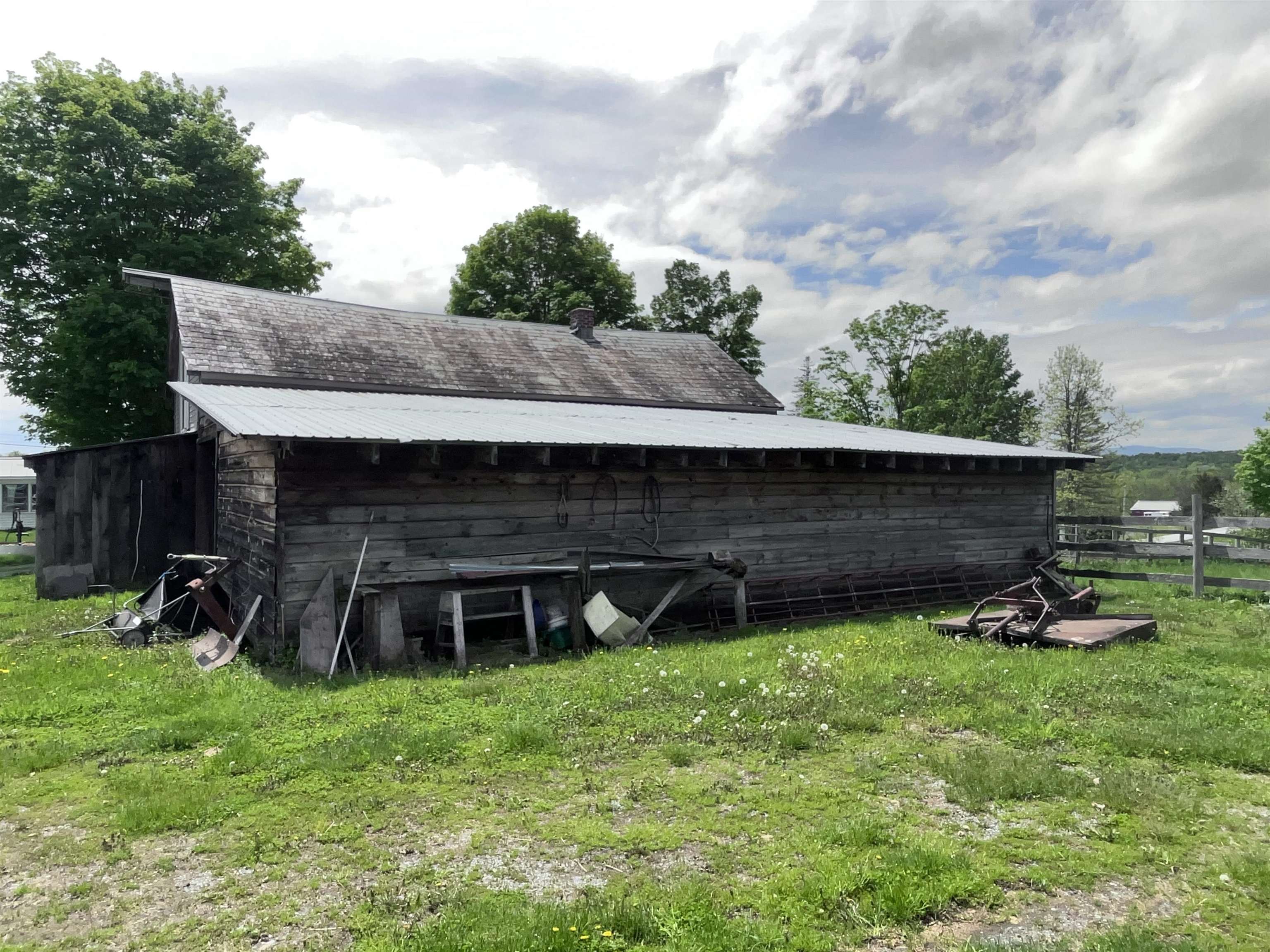 Barn with heated work shop