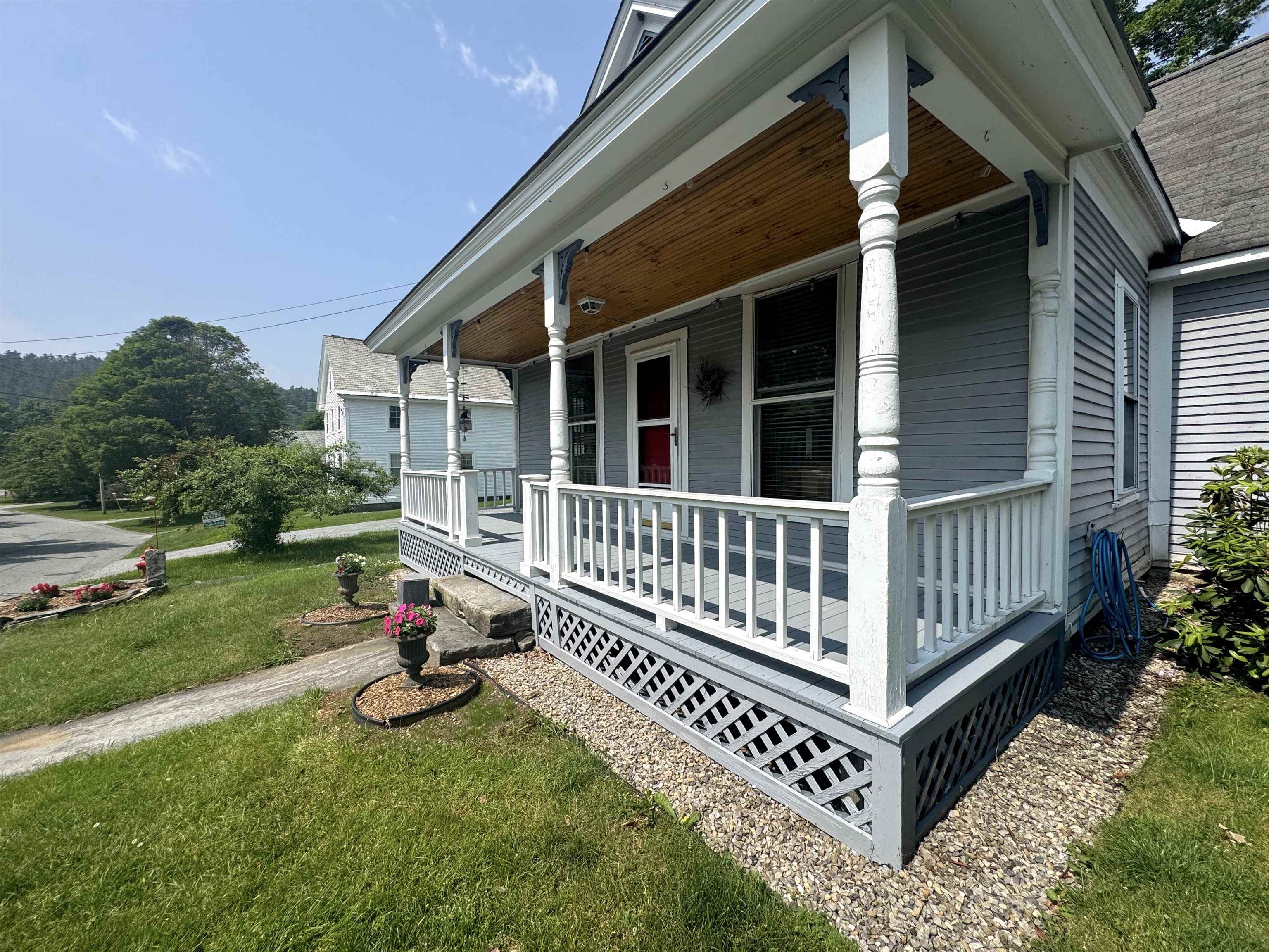 Front porch for morning coffee or afternoon relaxing