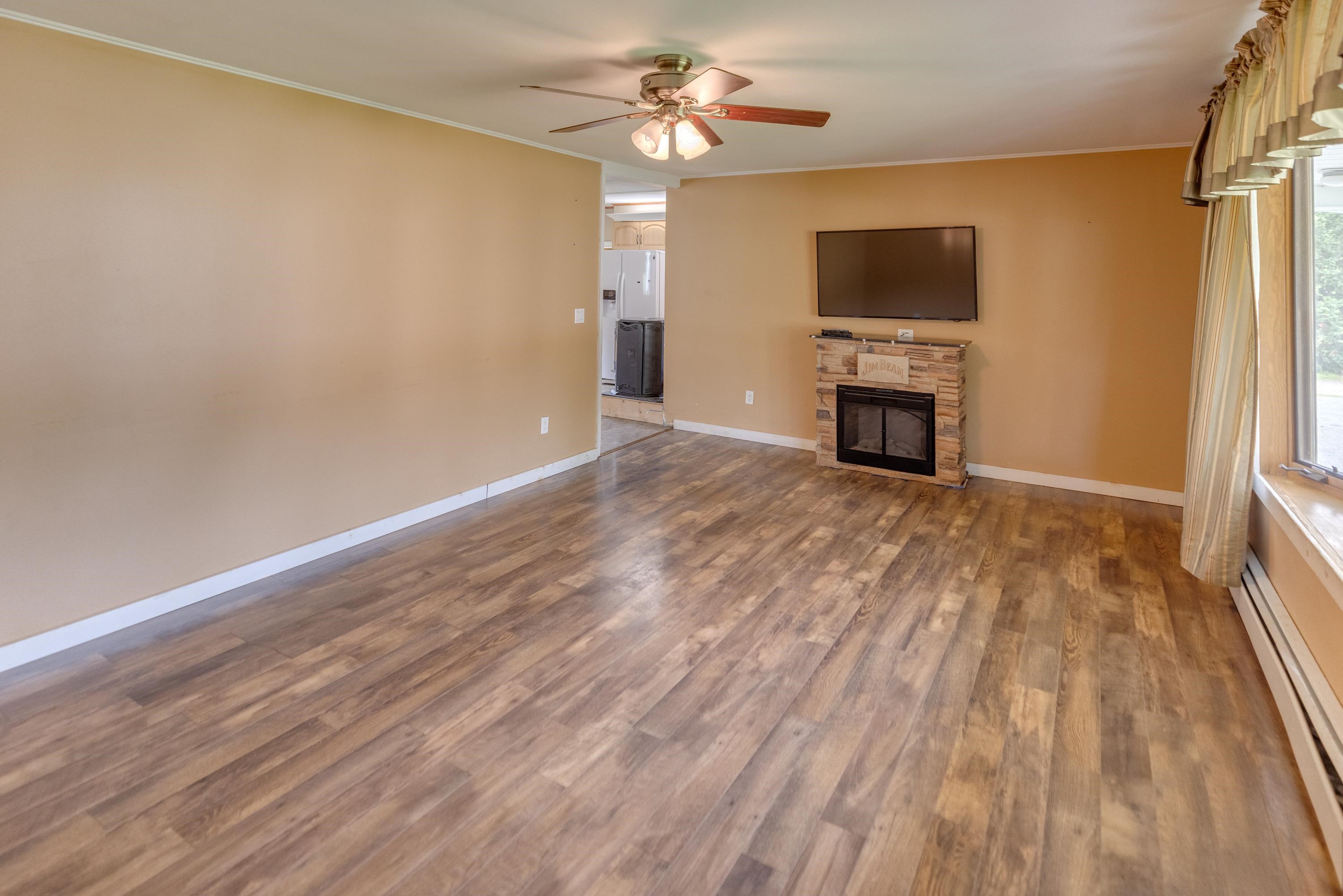 Homes for sale in Lincoln, NH | 6 Goodbout Rd, Lincoln, NH 03251 | MLS# 5047557