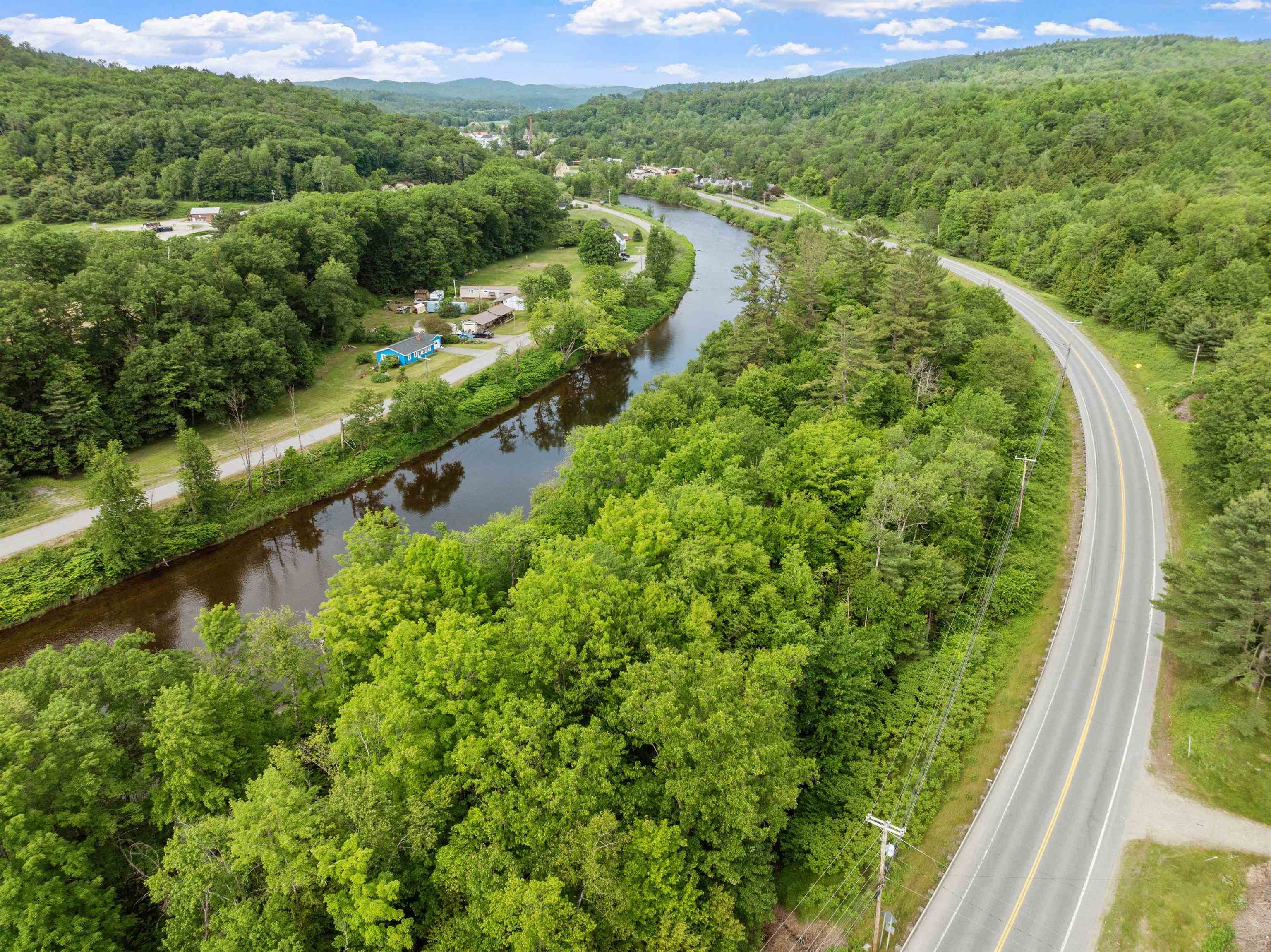 79 West End Rd, Landaff, NH 03585