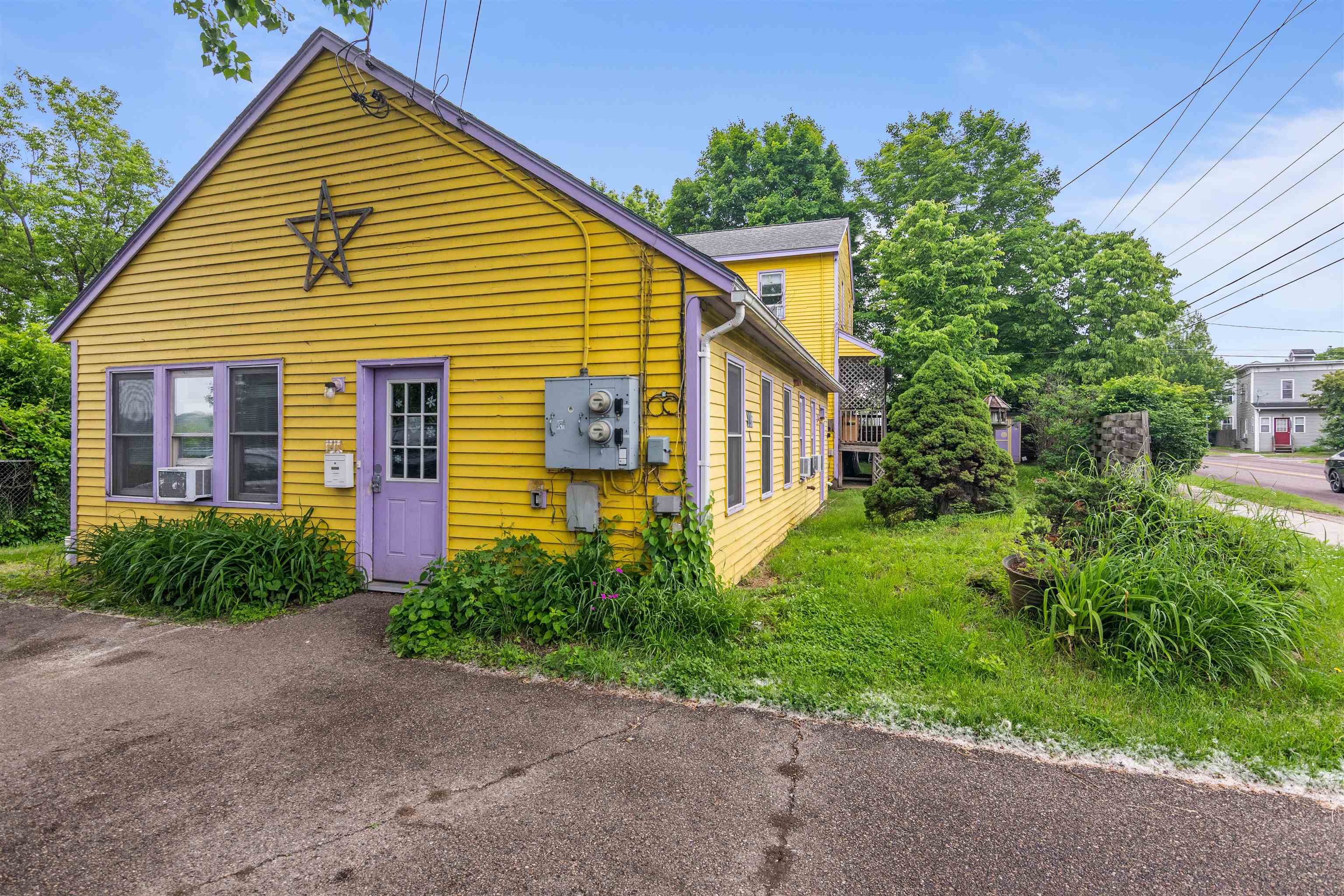 Homes for sale in Burlington, VT | 226 Manhattan Dr, Burlington, VT 05401 | MLS# 5047631