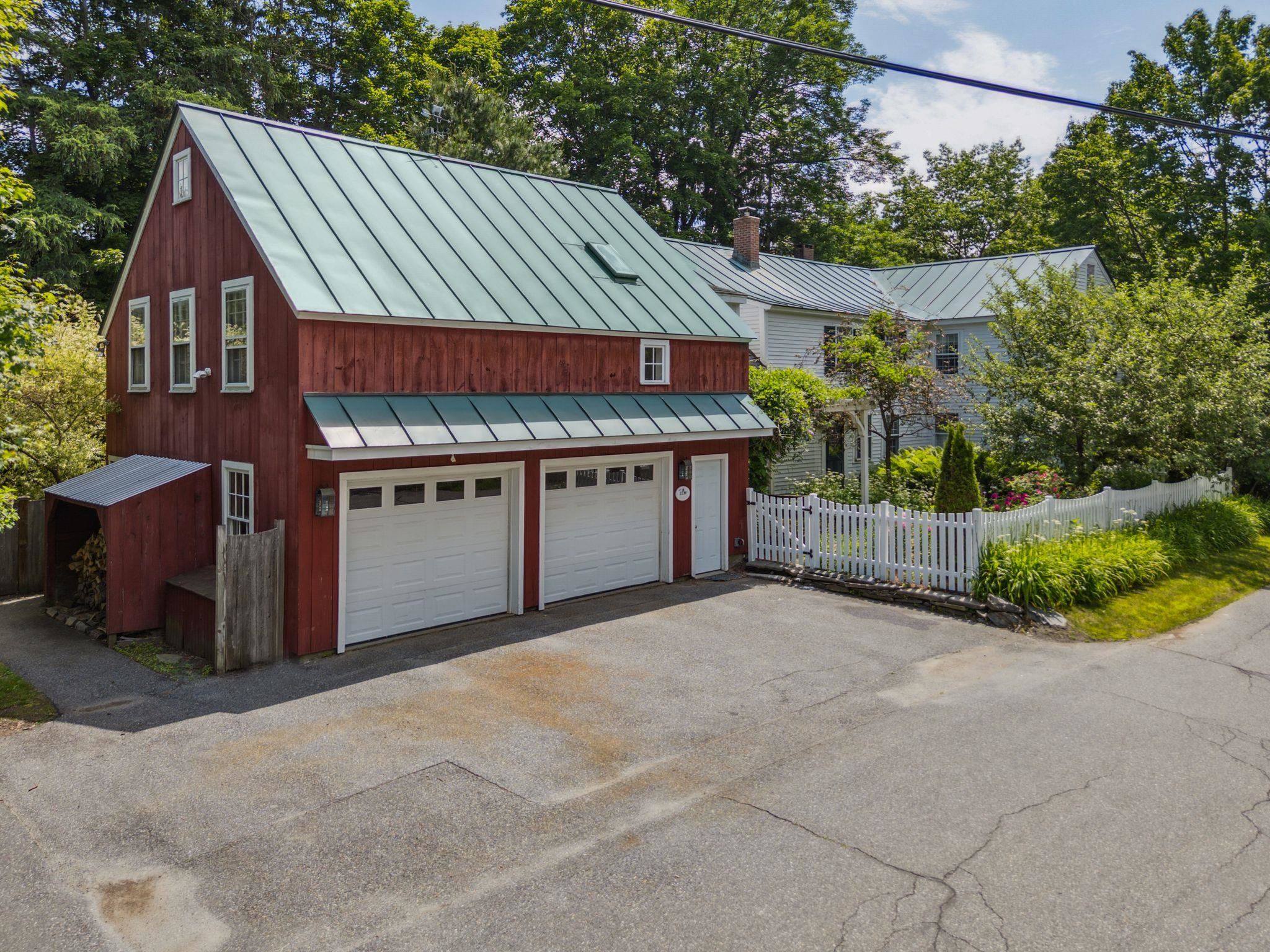 Driveway accessed from Jones Circle