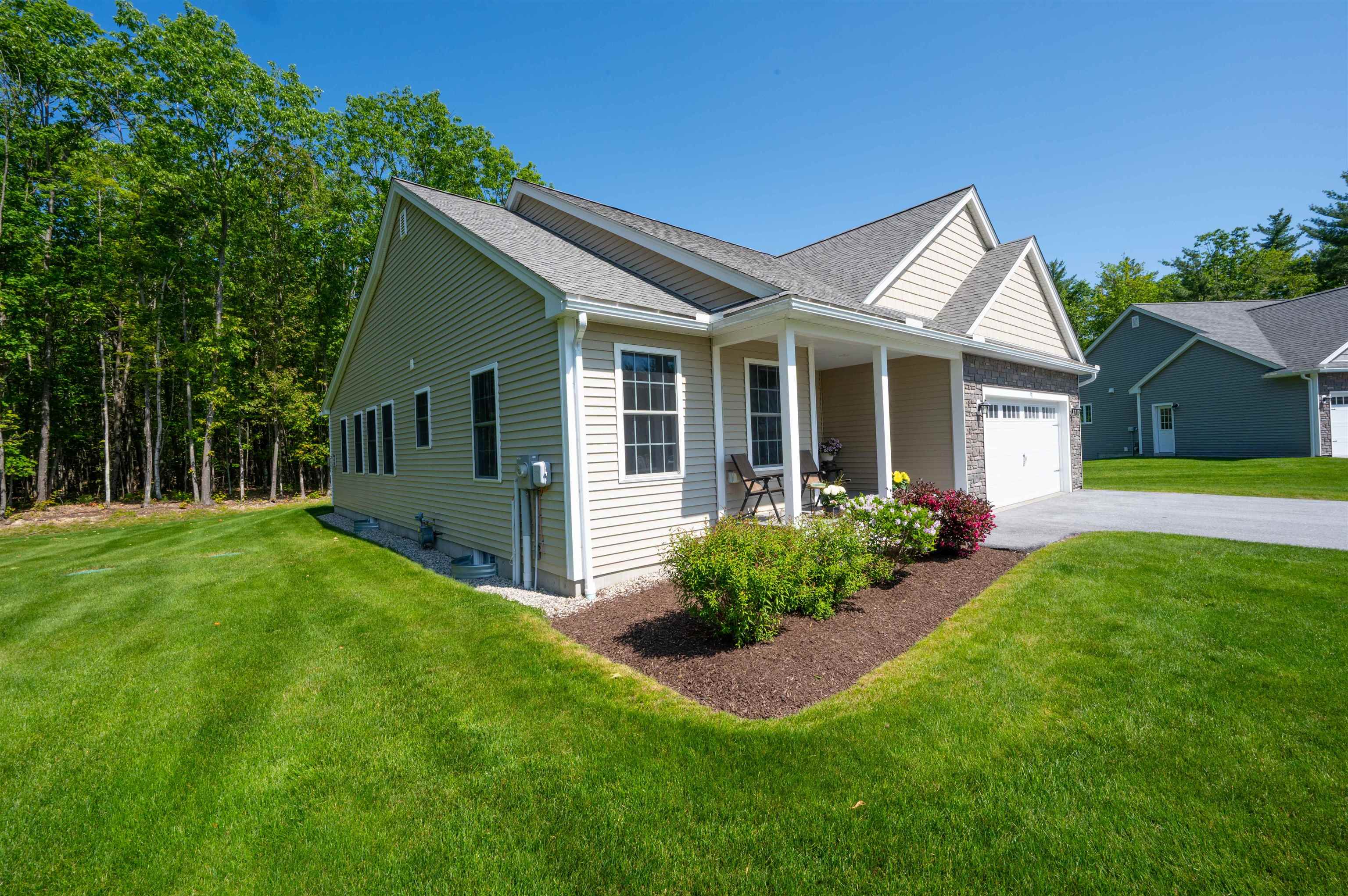 Homes for sale in Candia, NH | 91 Pineview Dr, Candia, NH 03034 | MLS# 5048019