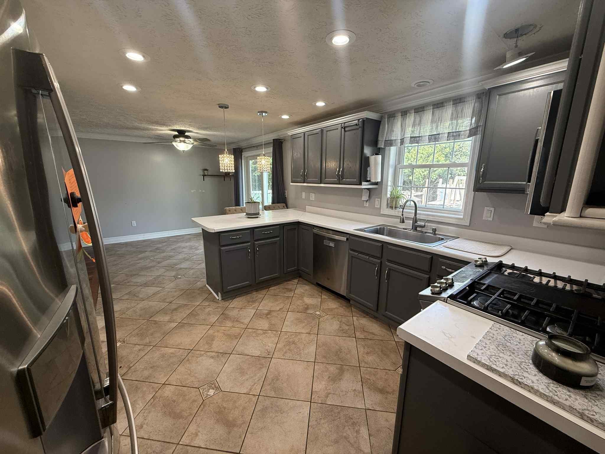 Homes for sale in Manchester, NH | 612 Megan Rd, Manchester, NH 03109 | MLS# 5048191