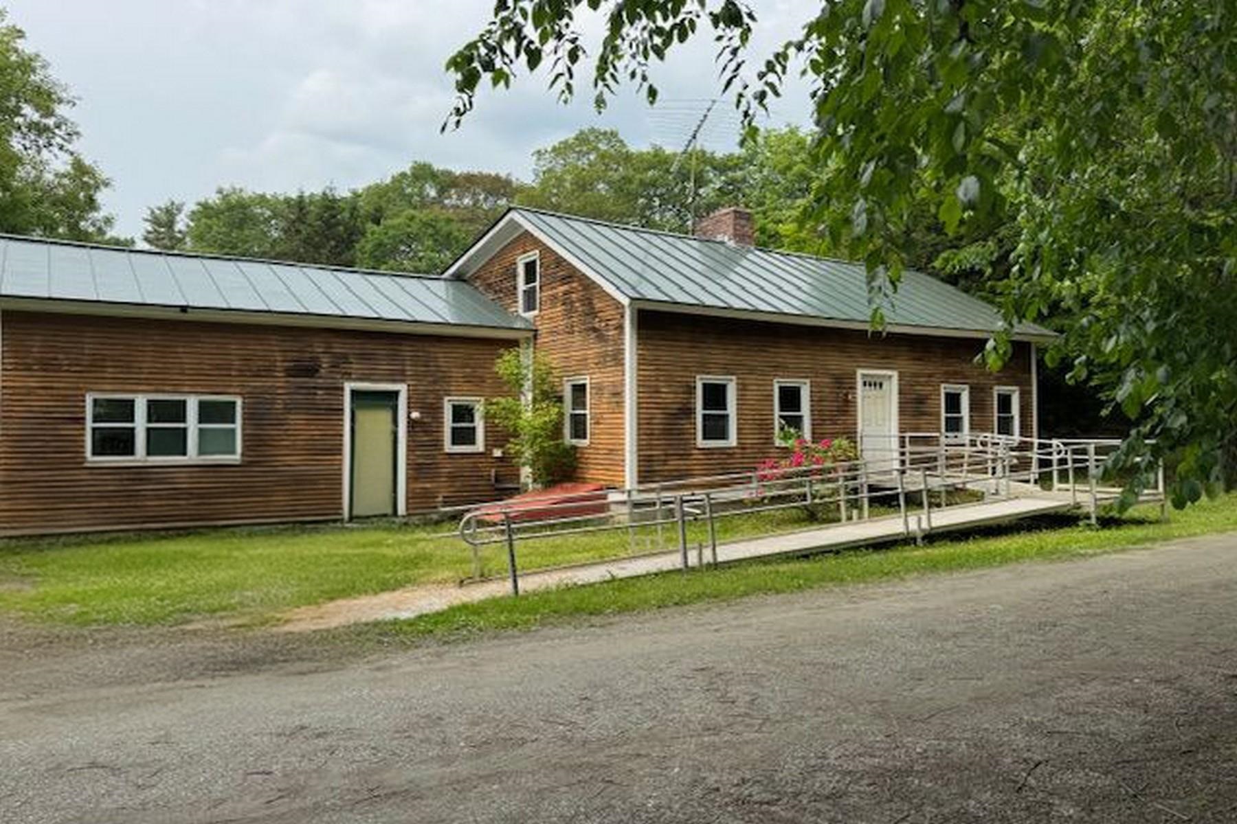 Poultney VT Home for sale $$280,000 $126 per sq.ft.