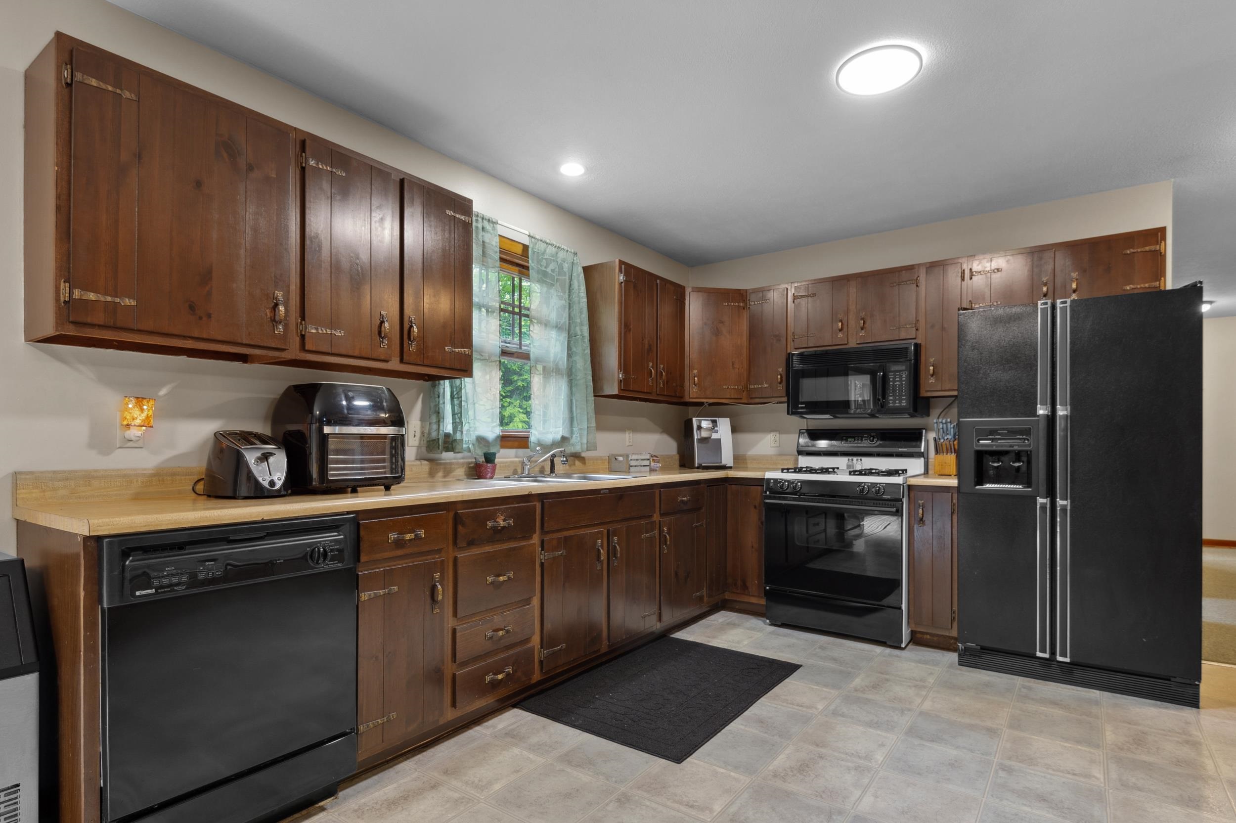 Homes for sale in Shelburne, NH | 13 Seyah Rd, Shelburne, NH 03581 | MLS# 5048262