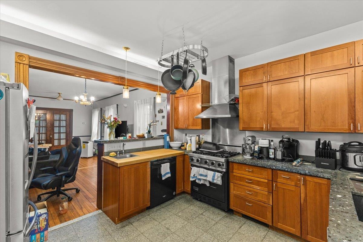 Homes for sale in Burlington, VT | 211-213 Saint Paul St, Burlington, VT 05401 | MLS# 5048411