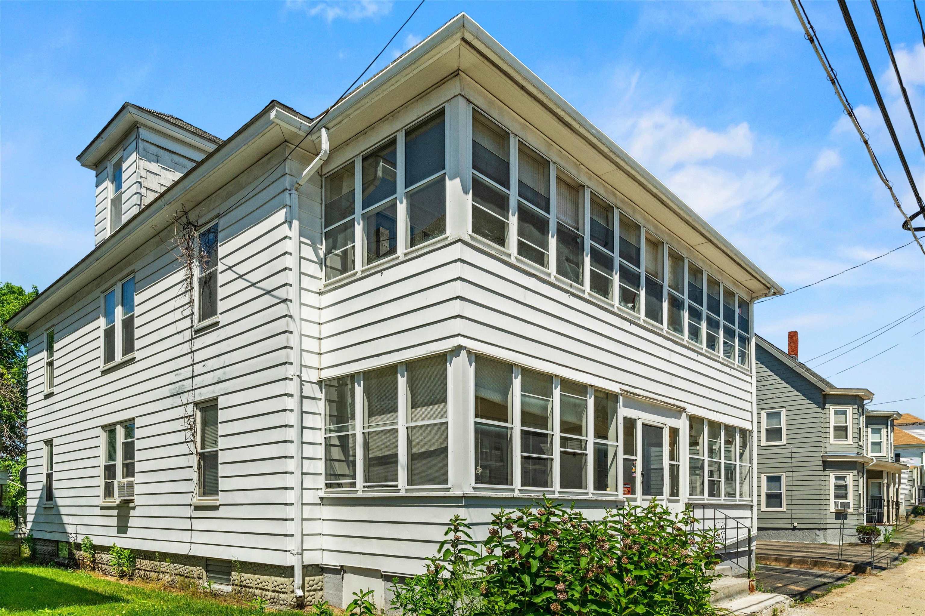 Homes for sale in Nashua, NH | 121 Palm St, Nashua, NH 03060 | MLS# 5048430