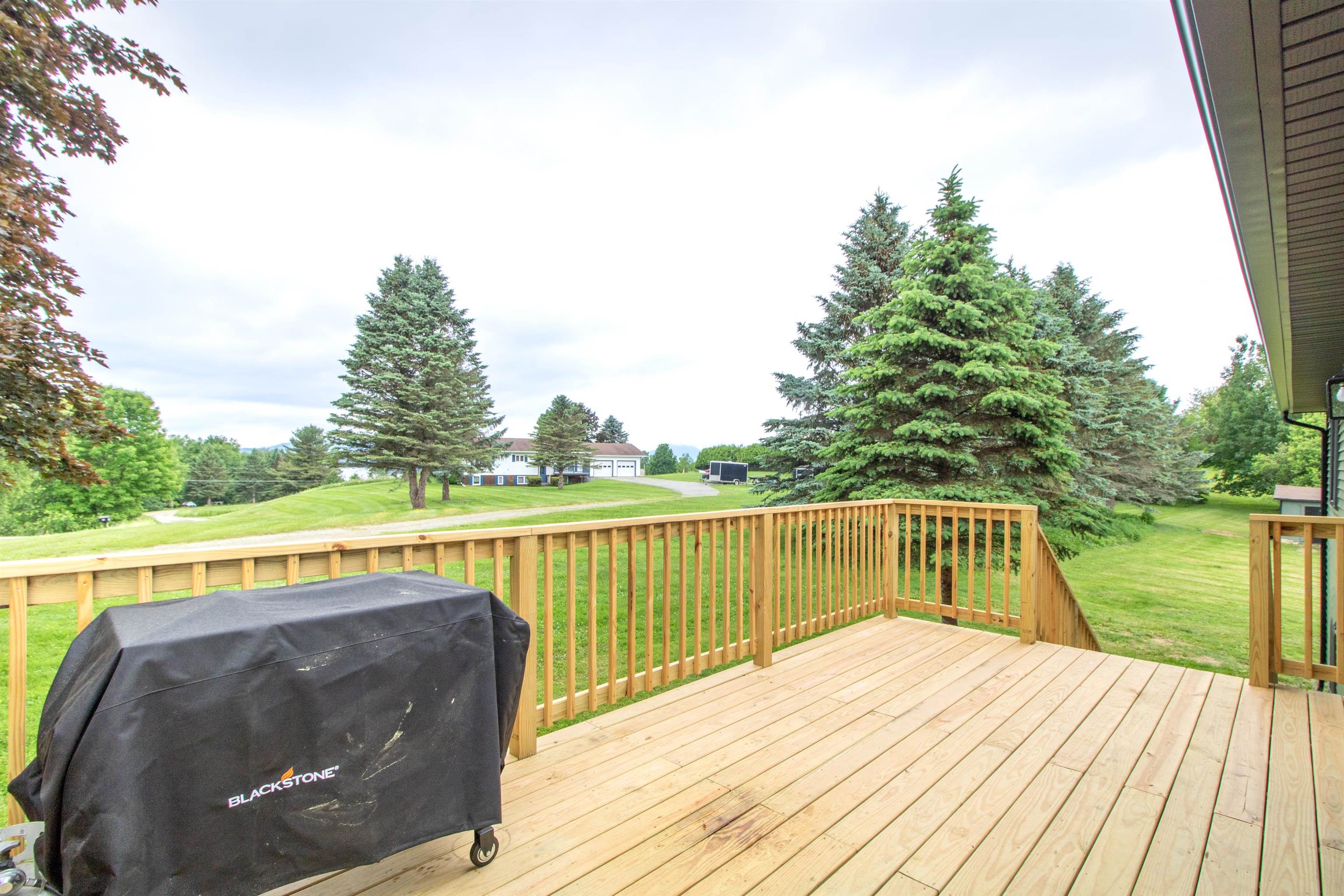 Homes for sale in Derby, VT | 287 Lakeview Dr, Derby, VT 05829 | MLS# 5048543