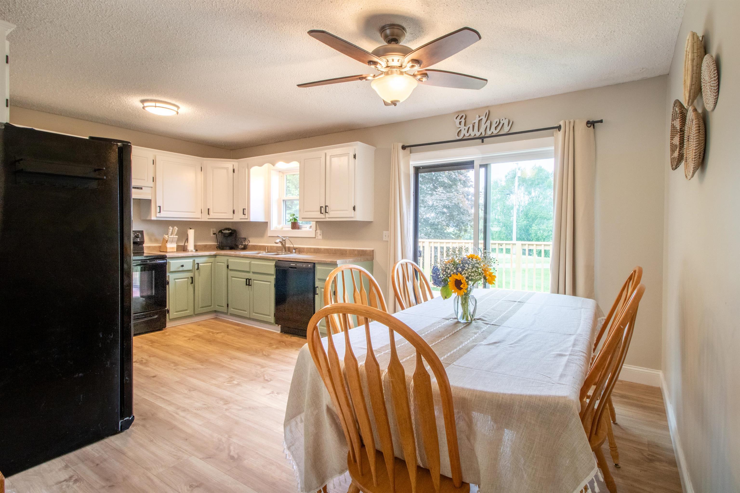 Homes for sale in Derby, VT | 287 Lakeview Dr, Derby, VT 05829 | MLS# 5048543