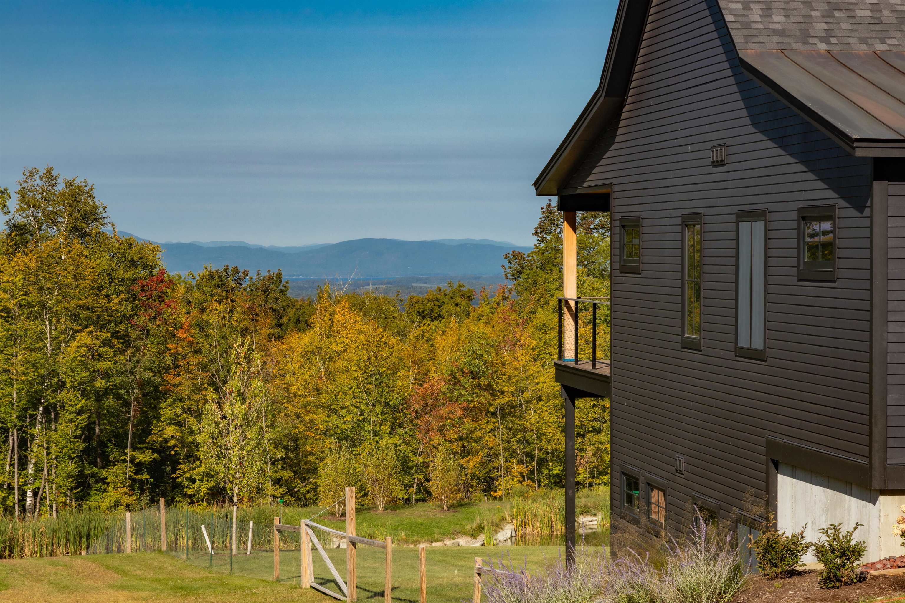 Homes for sale in Hinesburg, VT | 832 Lincoln Hill Rd, Hinesburg, VT 05461 | MLS# 5048645