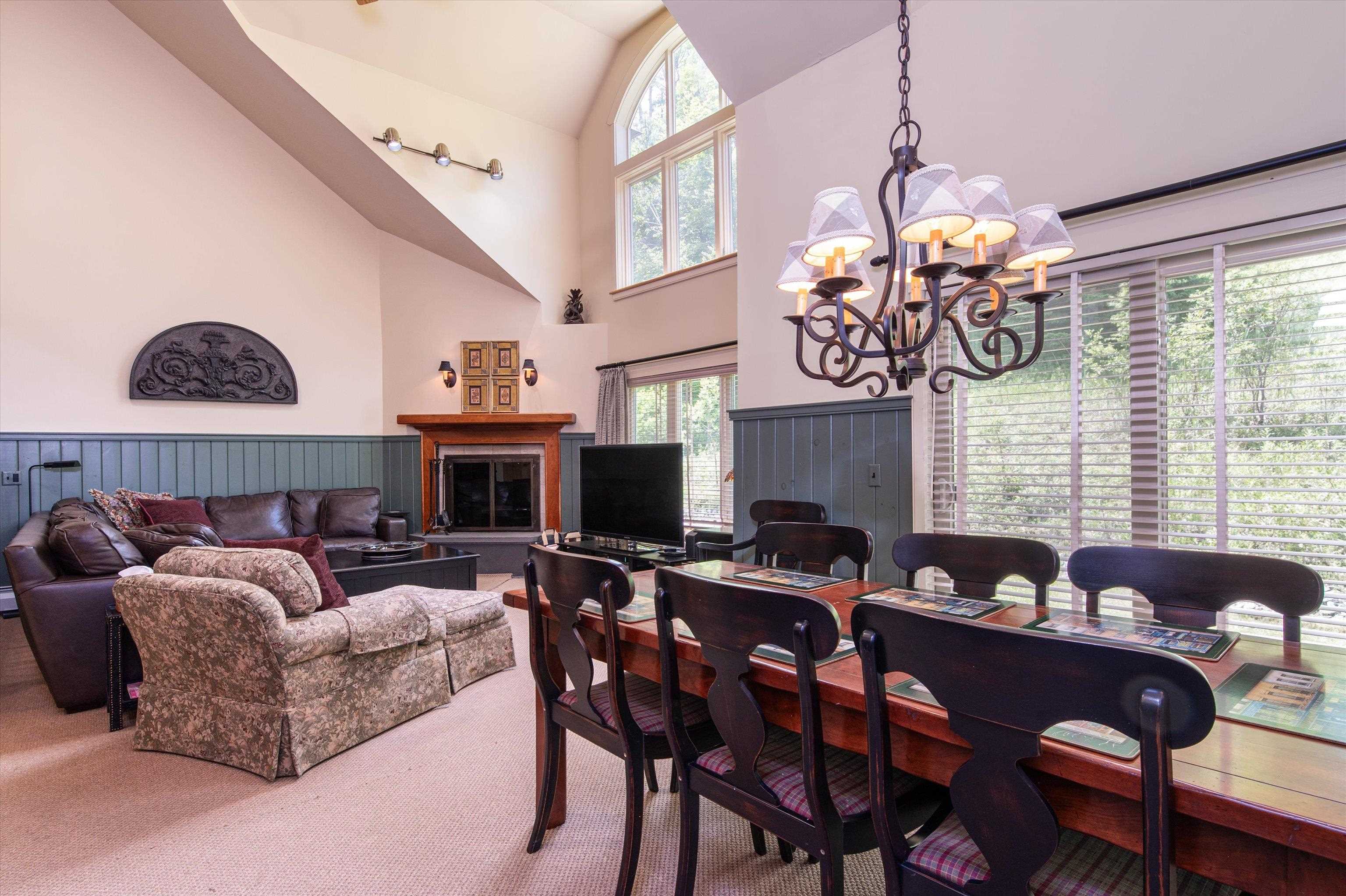 Natural light highlights spacious living & dining rooms 23533925