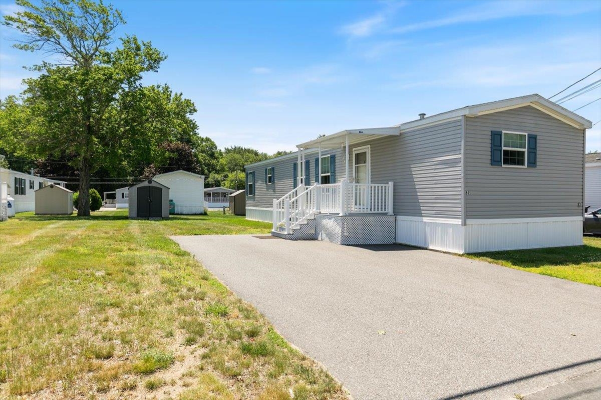 MLS 5048720: 82 Caddy Drive, Salem NH