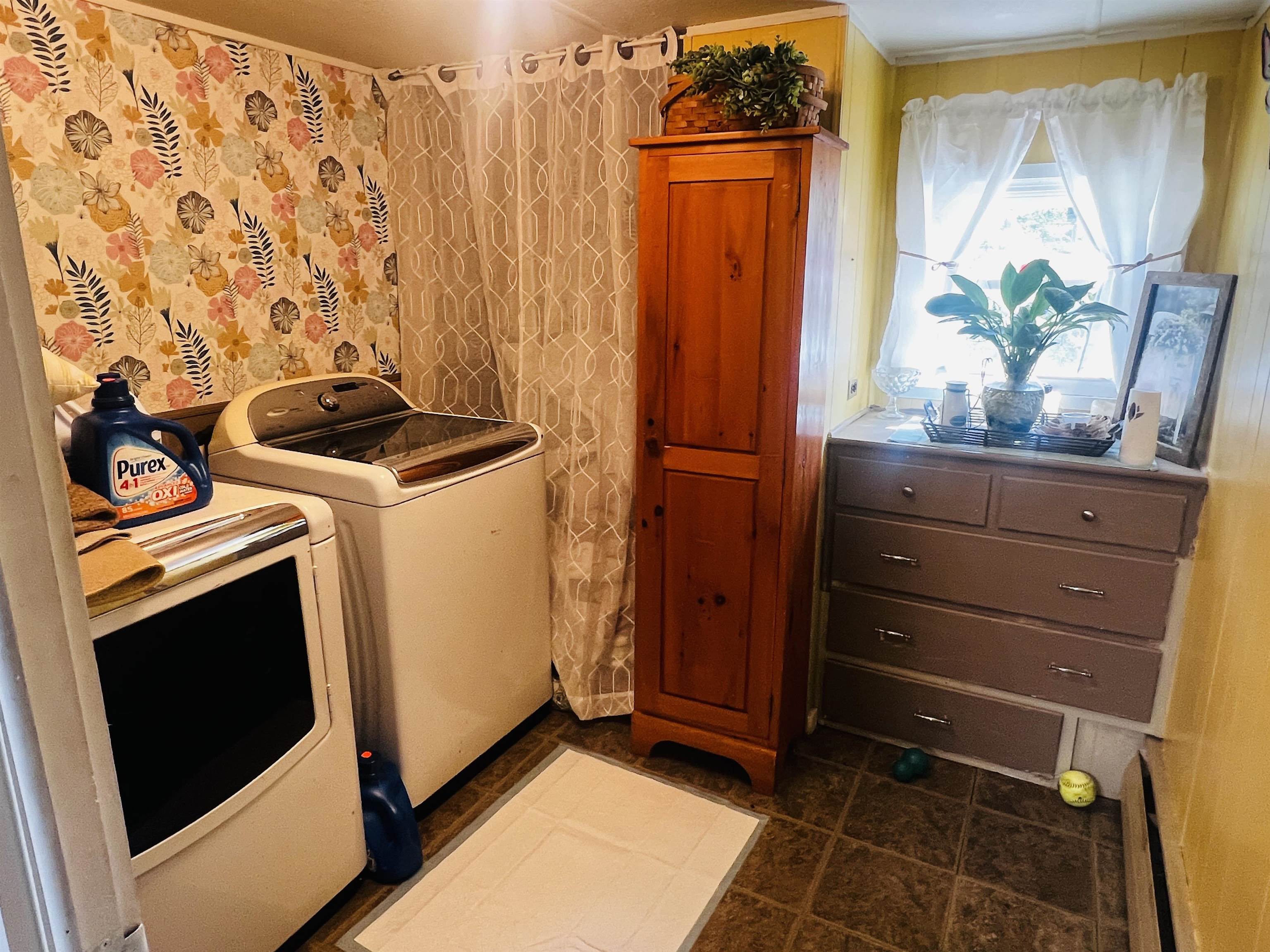 Homes for sale in Chester, VT | 419 Coach Rd, Chester, VT 05143 | MLS# 5048752