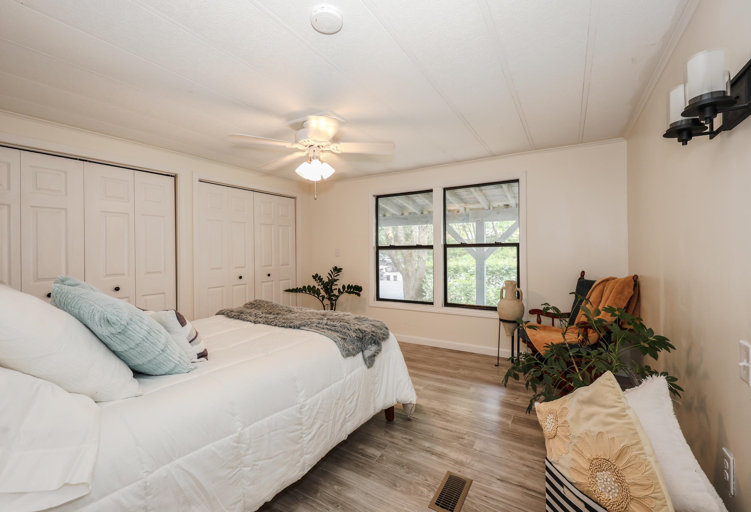 MLS 5048922: 10 Axle Avenue, Danville NH