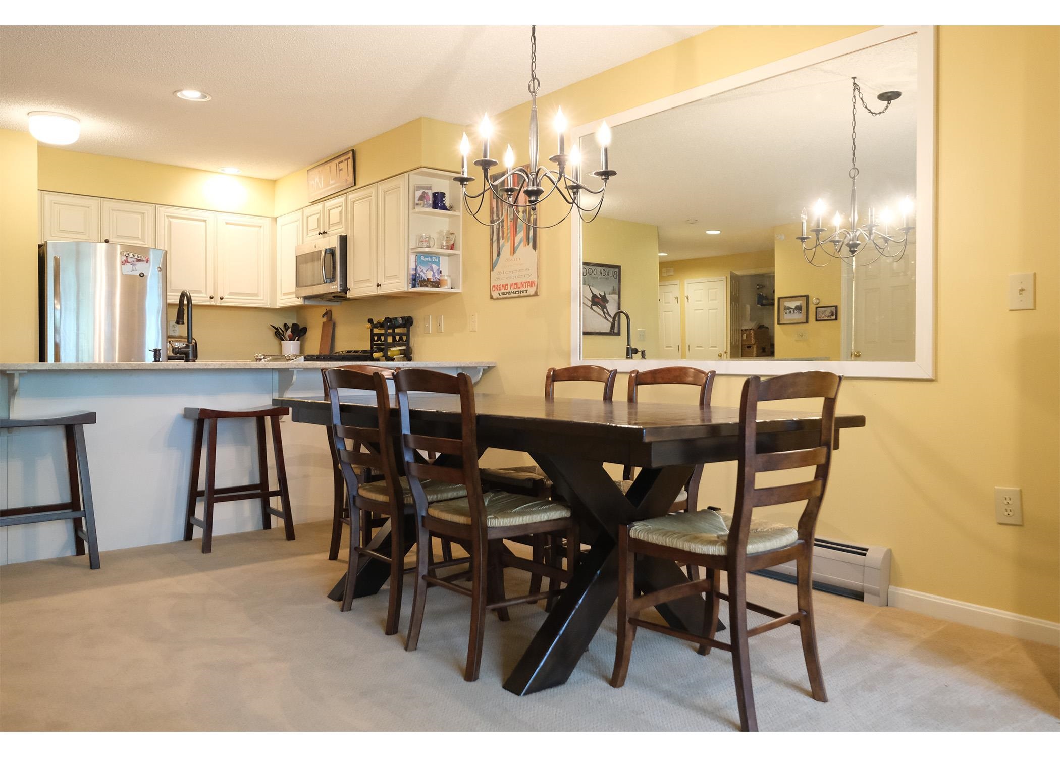 Dining Area 23569206