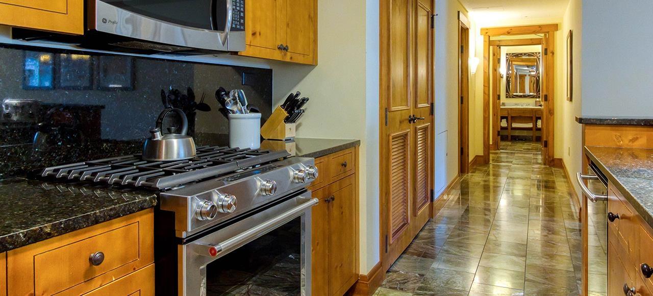 Homes for sale in Stowe, VT | 7412 Mountain Rd #04-36, 522, Stowe, VT 05672 | MLS# 5049212